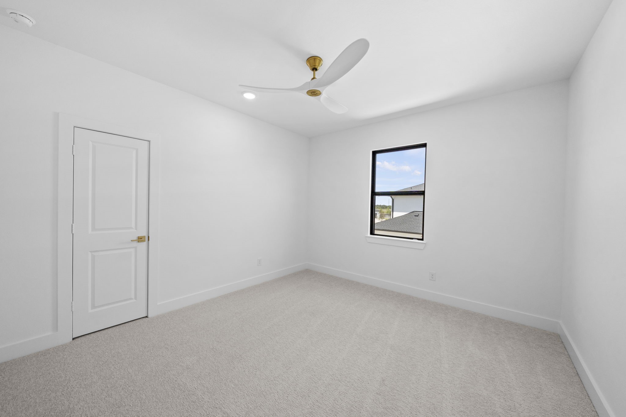 22015 Shale Barren Court Property Photo 40