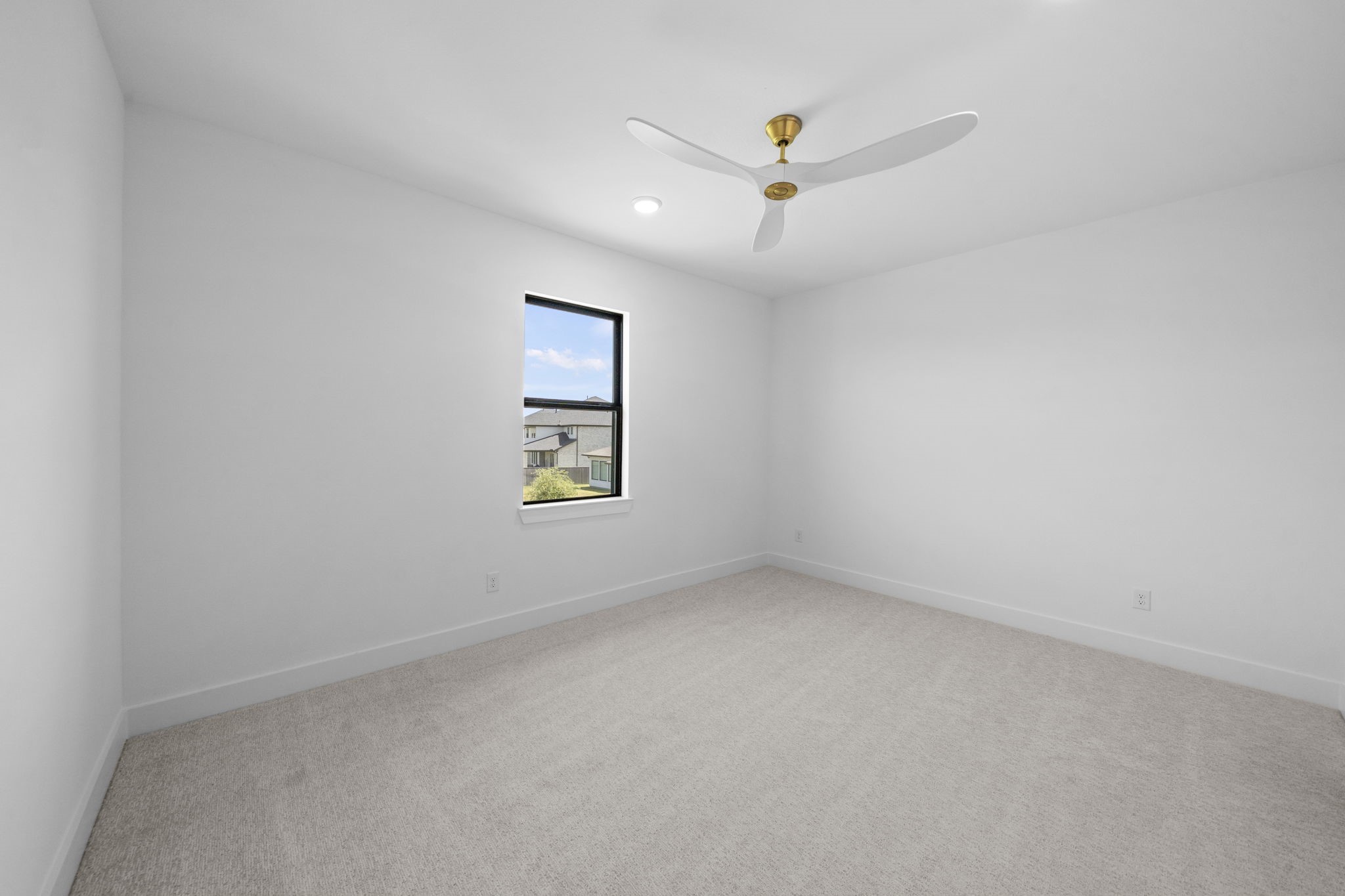 22015 Shale Barren Court Property Photo 41