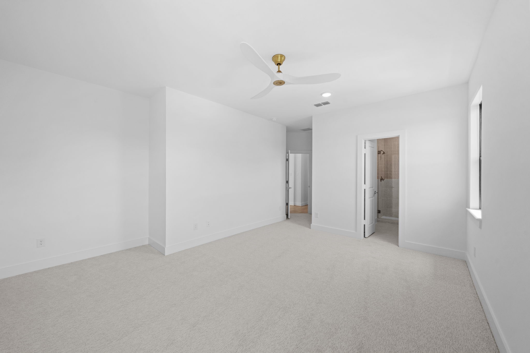 22015 Shale Barren Court Property Photo 44