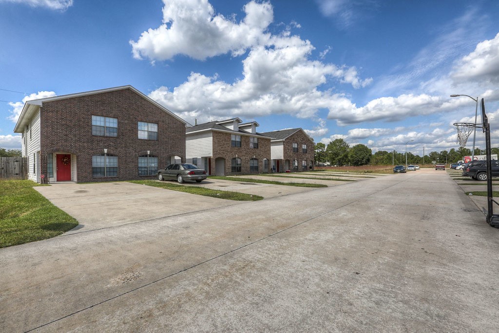 10603 Pine Landing Drive B Property Photo 1