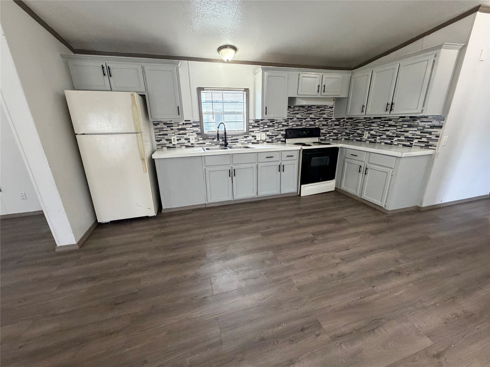 21430 Dunn Property Photo 5