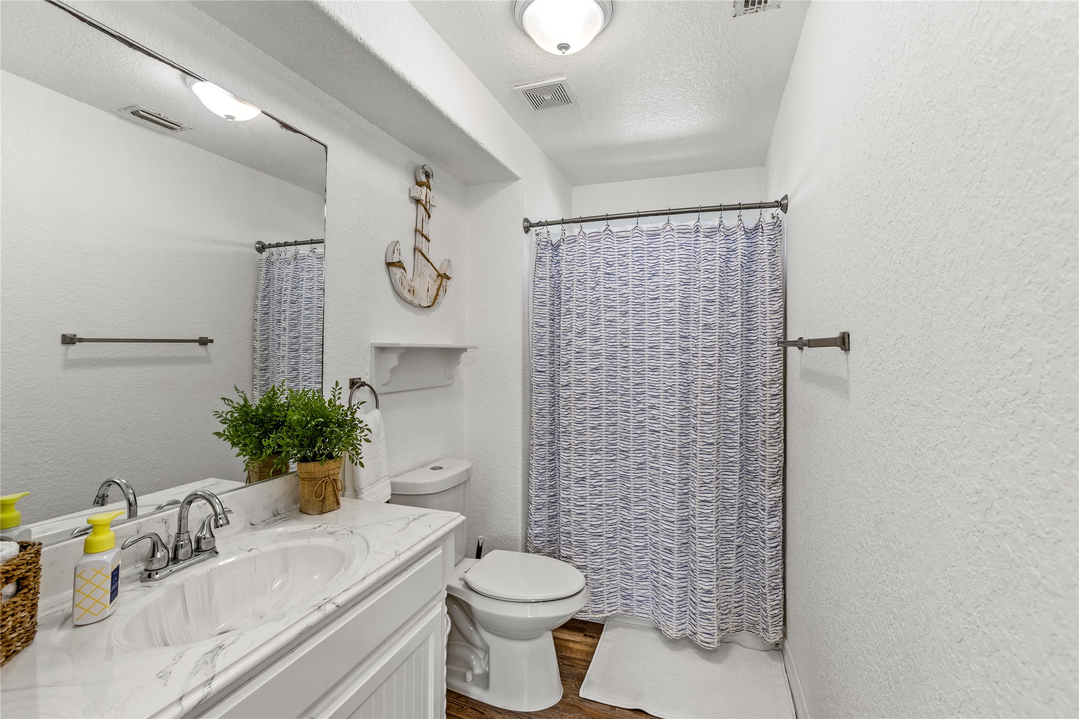 2815 Blue Water Highway Property Photo 18