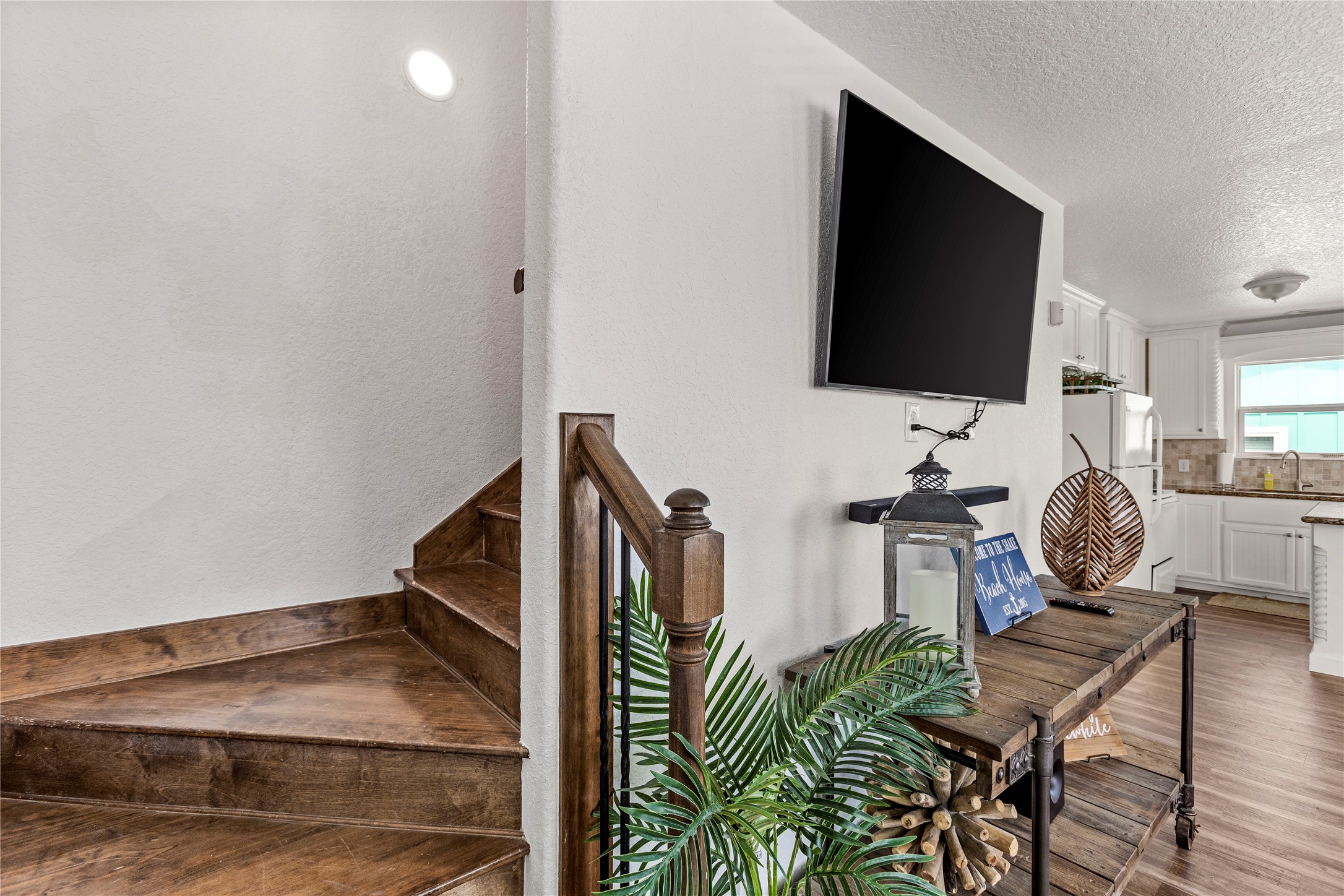 2815 Blue Water Highway Property Photo 20