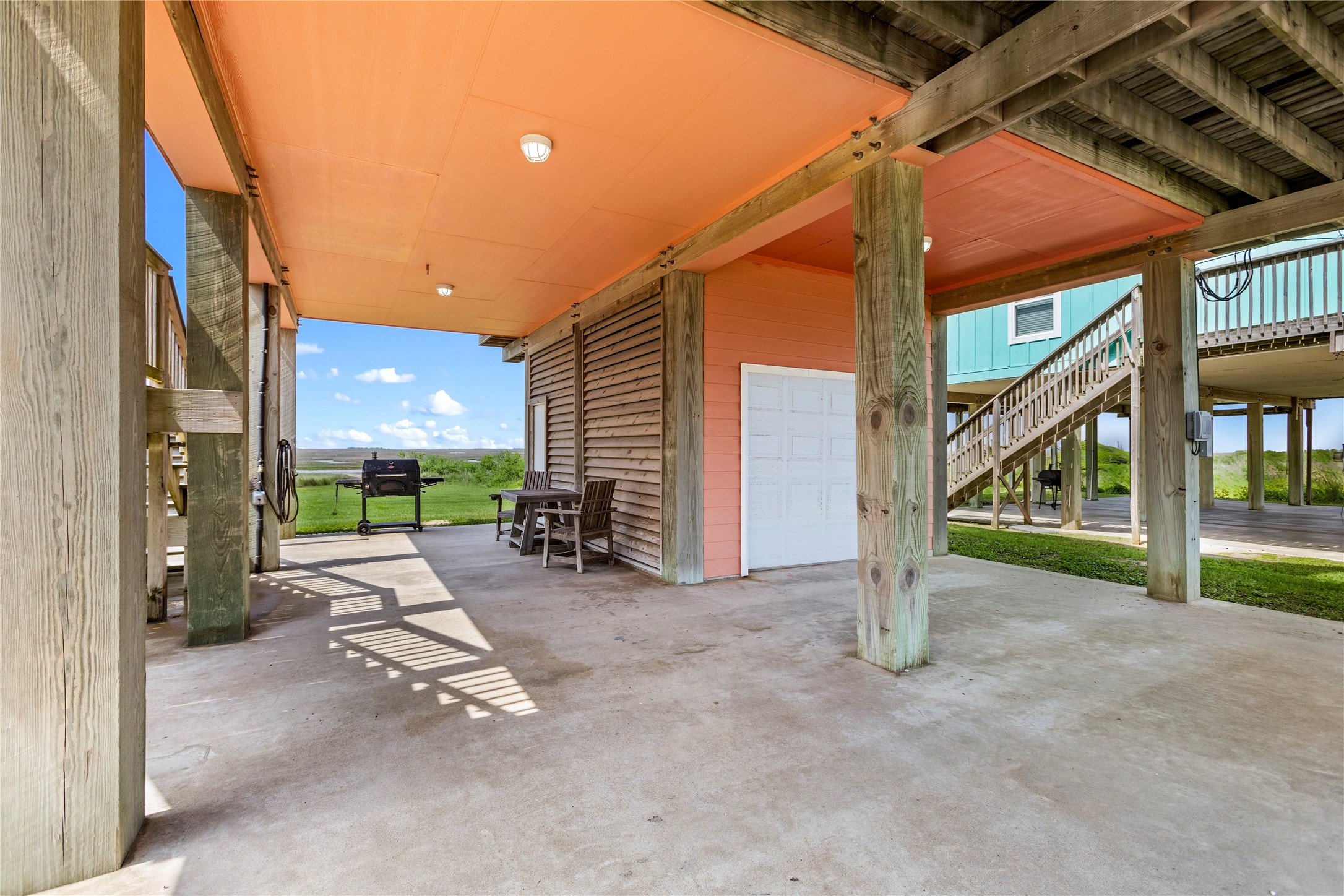 2815 Blue Water Highway Property Photo 28