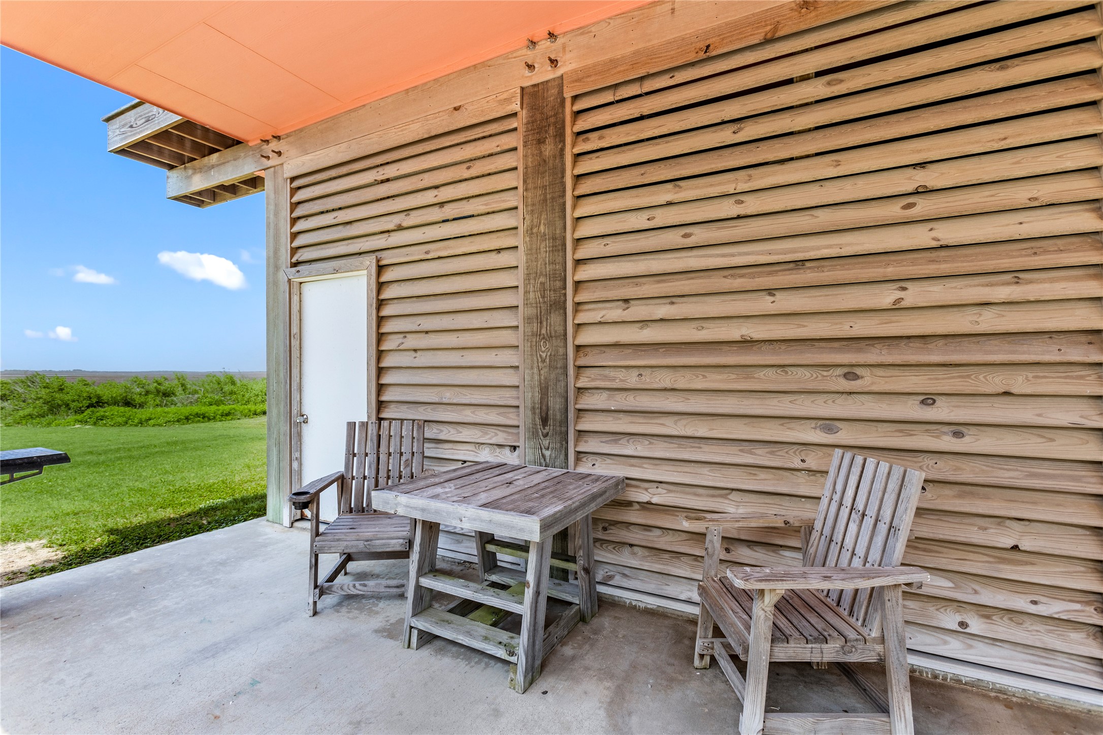 2815 Blue Water Highway Property Photo 30
