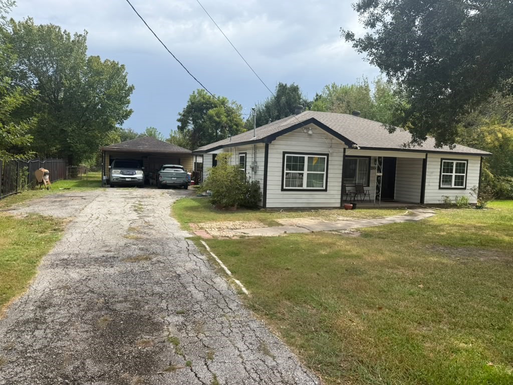 1914 Ojeman Road Property Photo 1