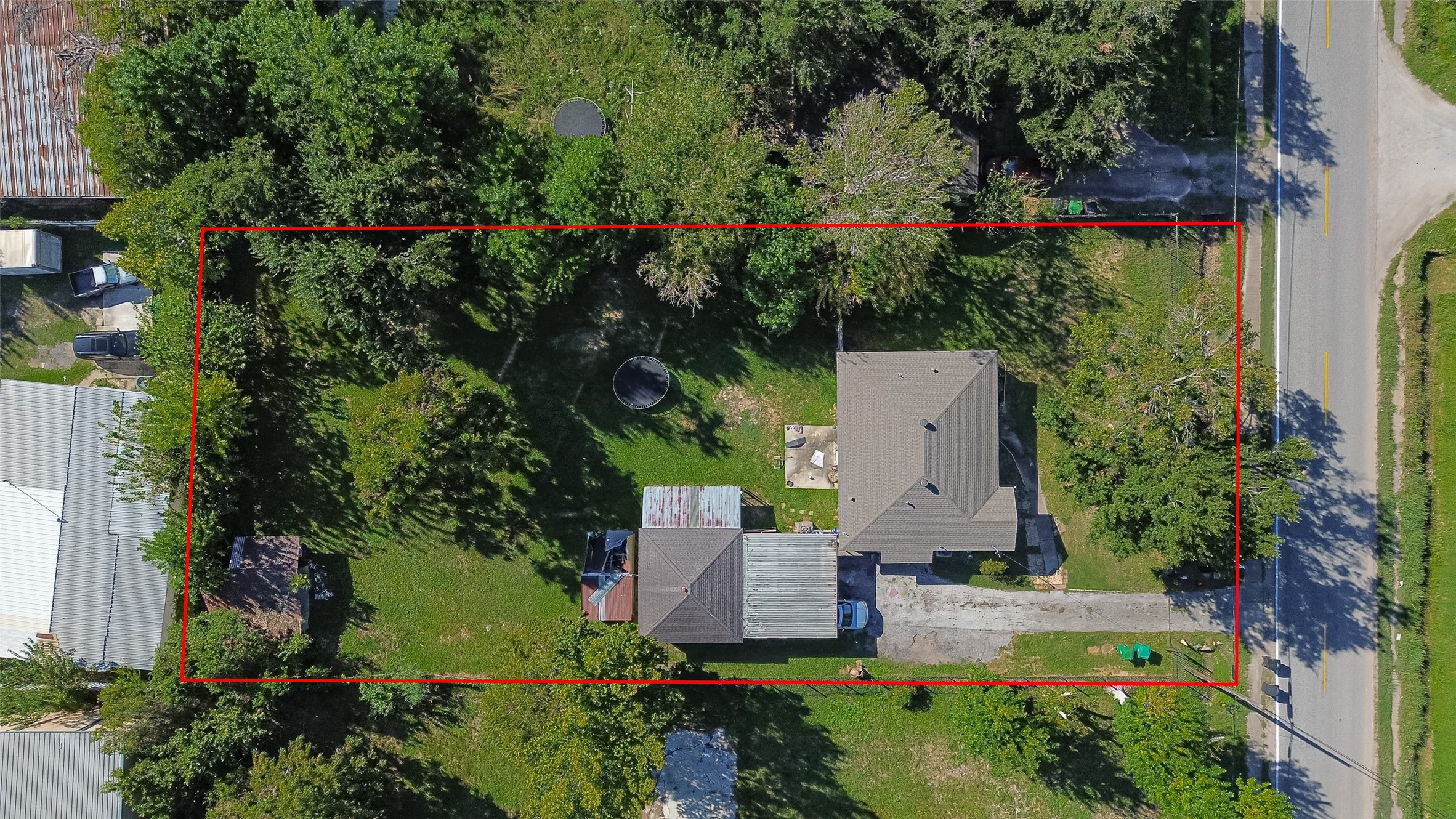1914 Ojeman Road Property Photo 3
