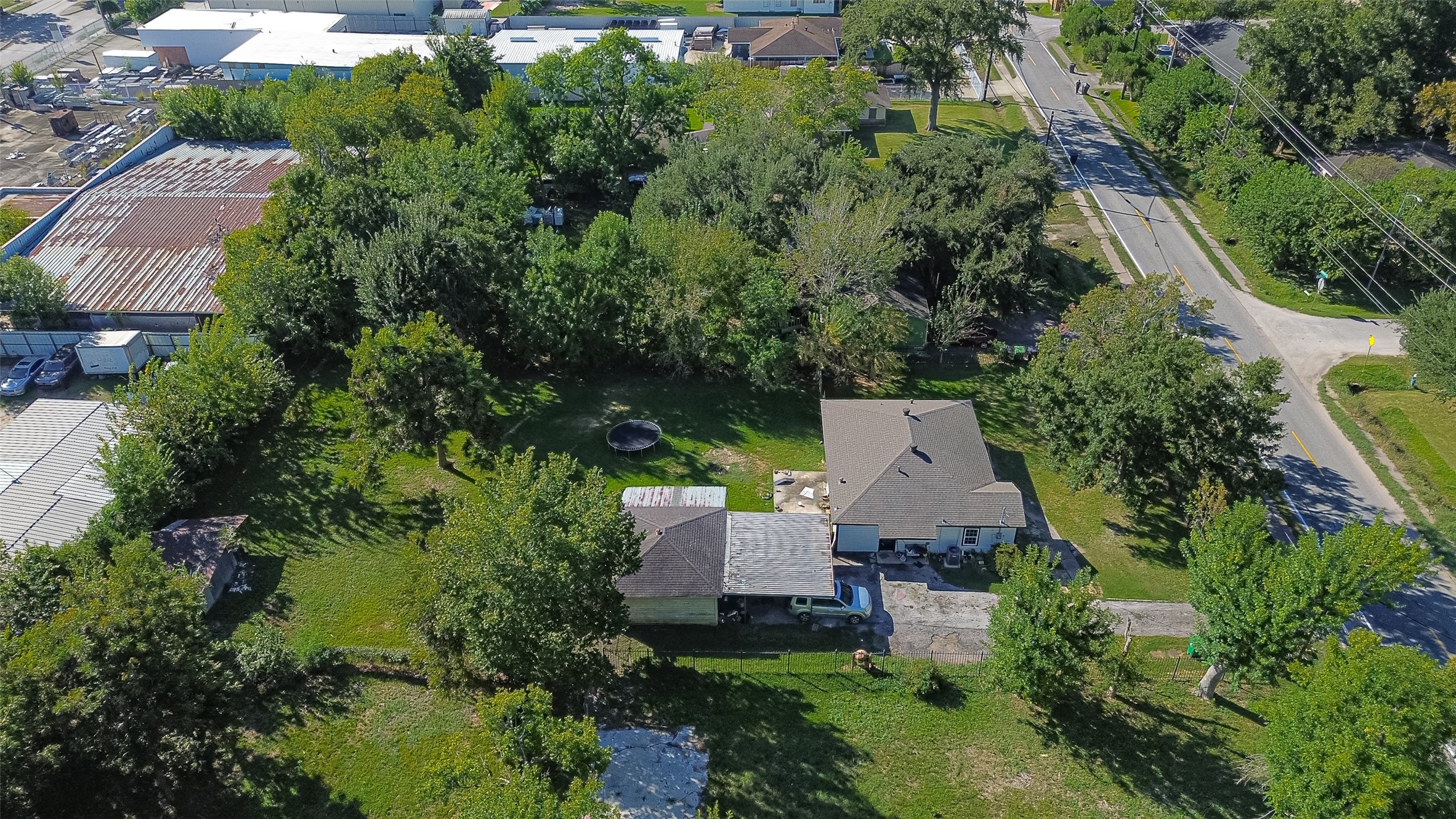 1914 Ojeman Road Property Photo 4