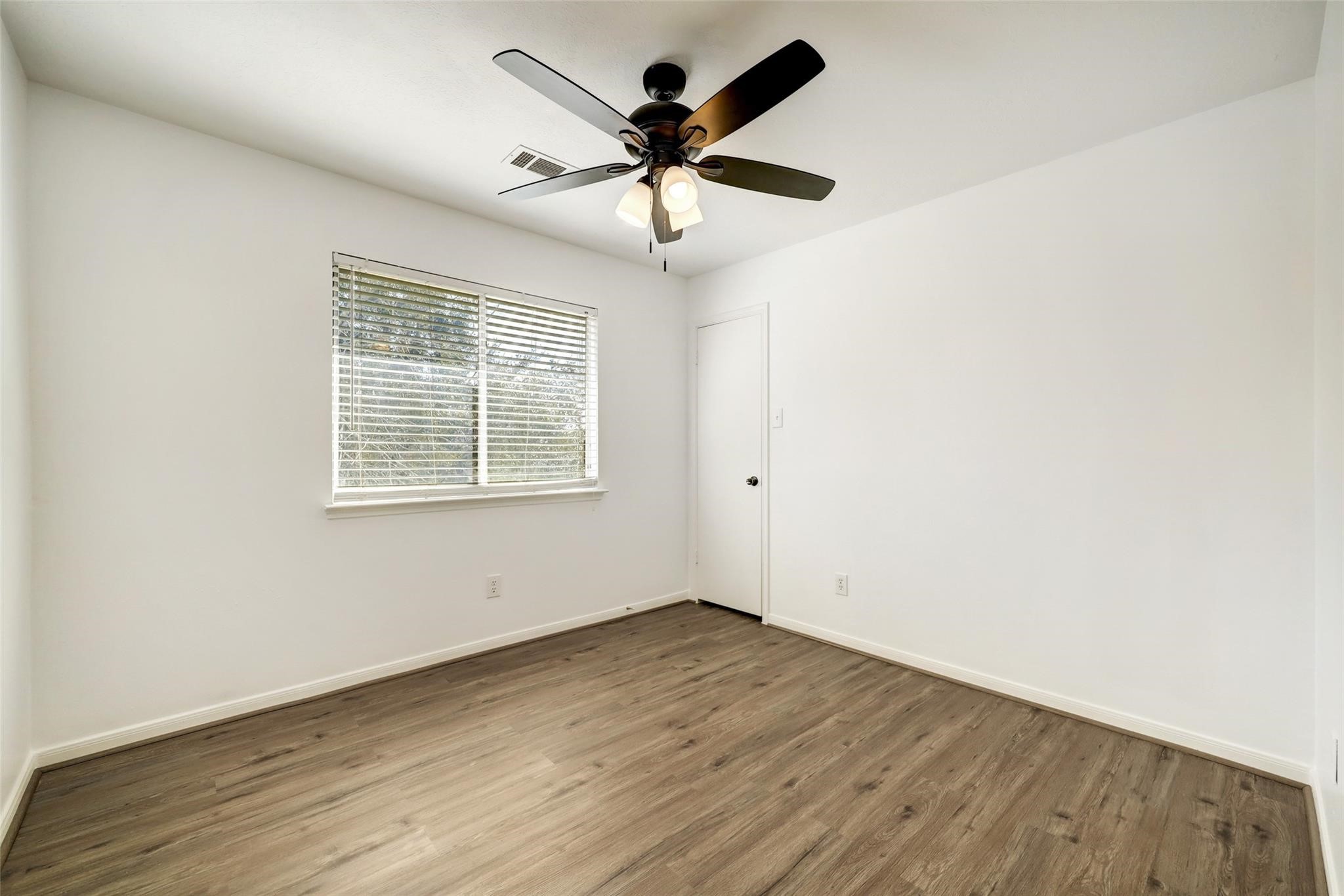 9911 Porto Rico Road A Property Photo 13