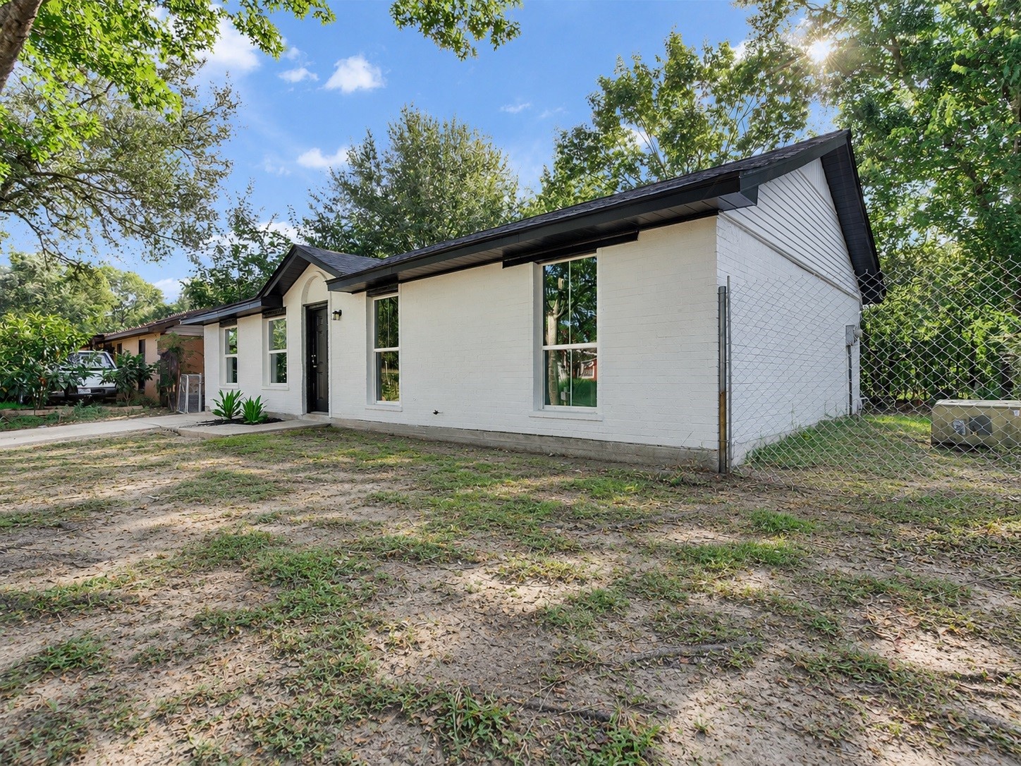9814 Trumpet Street Property Photo 2