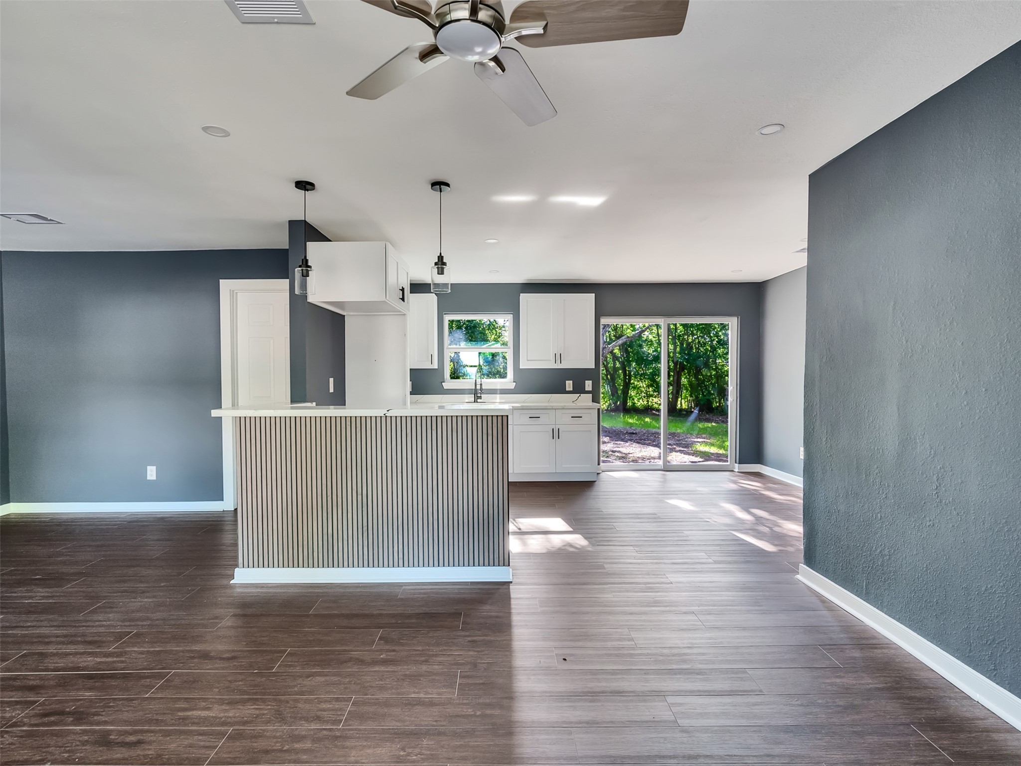 9814 Trumpet Street Property Photo 8