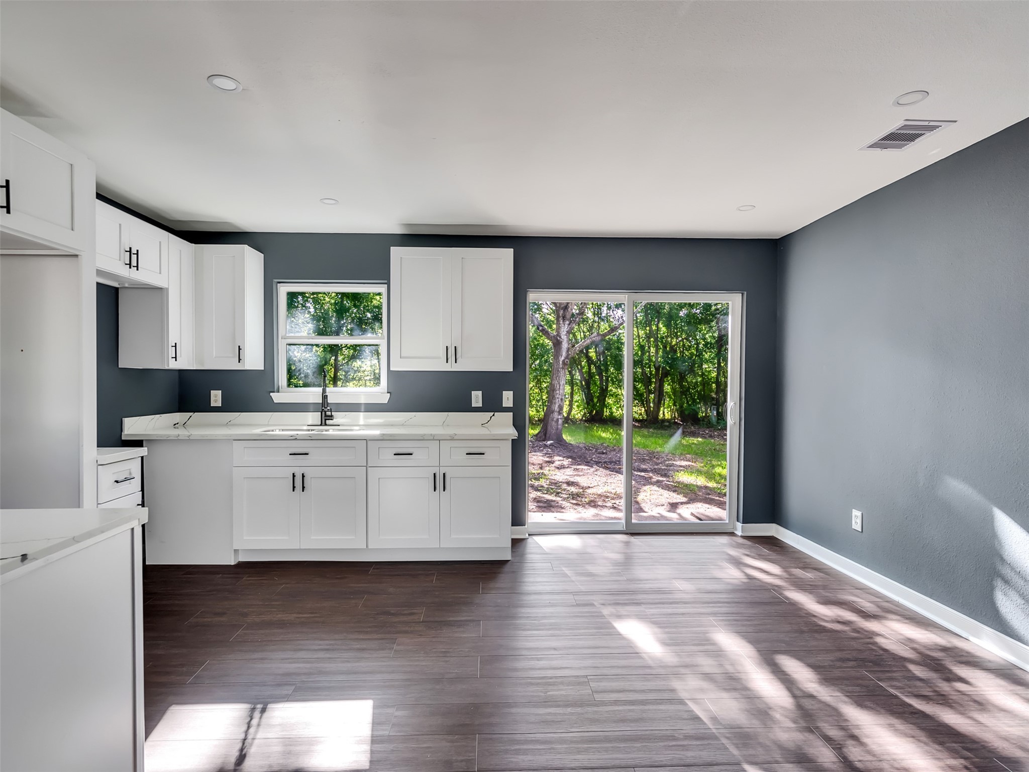 9814 Trumpet Street Property Photo 10