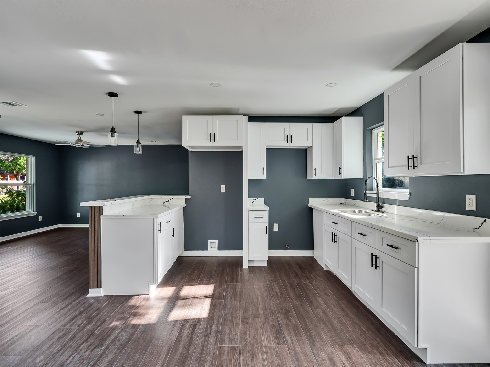 9814 Trumpet Street Property Photo 12