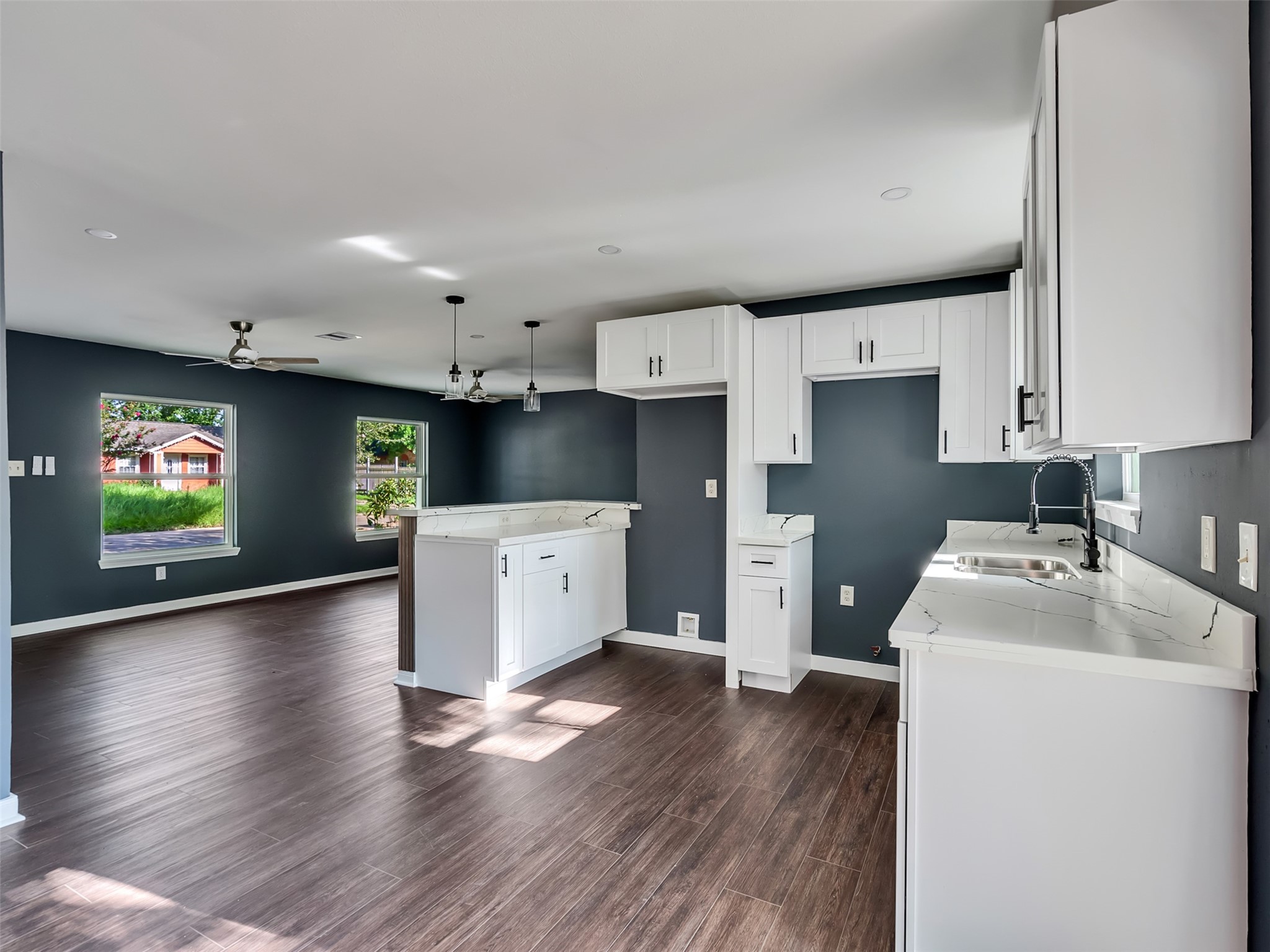 9814 Trumpet Street Property Photo 13