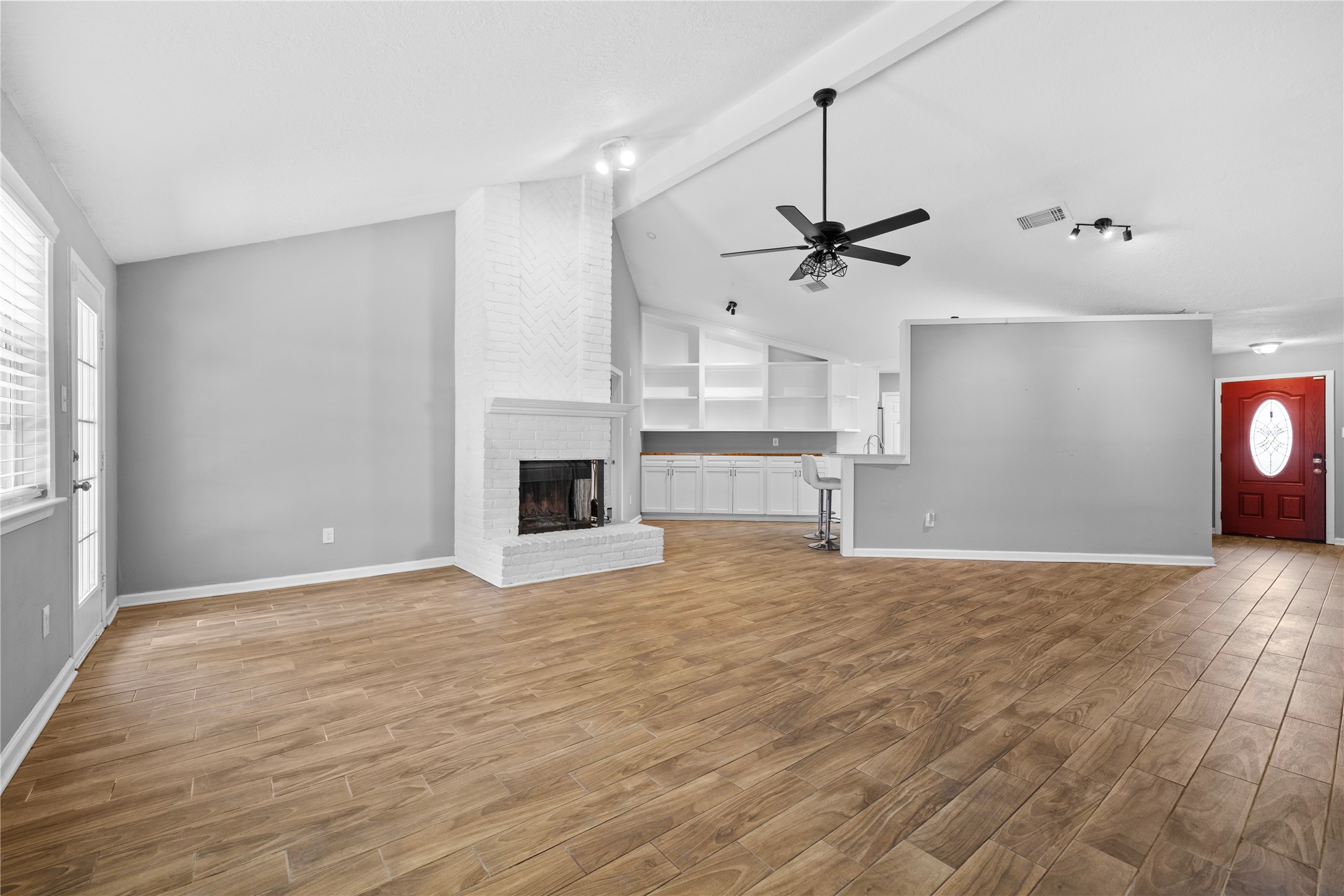 19630 San Gabriel Drive Property Photo 5
