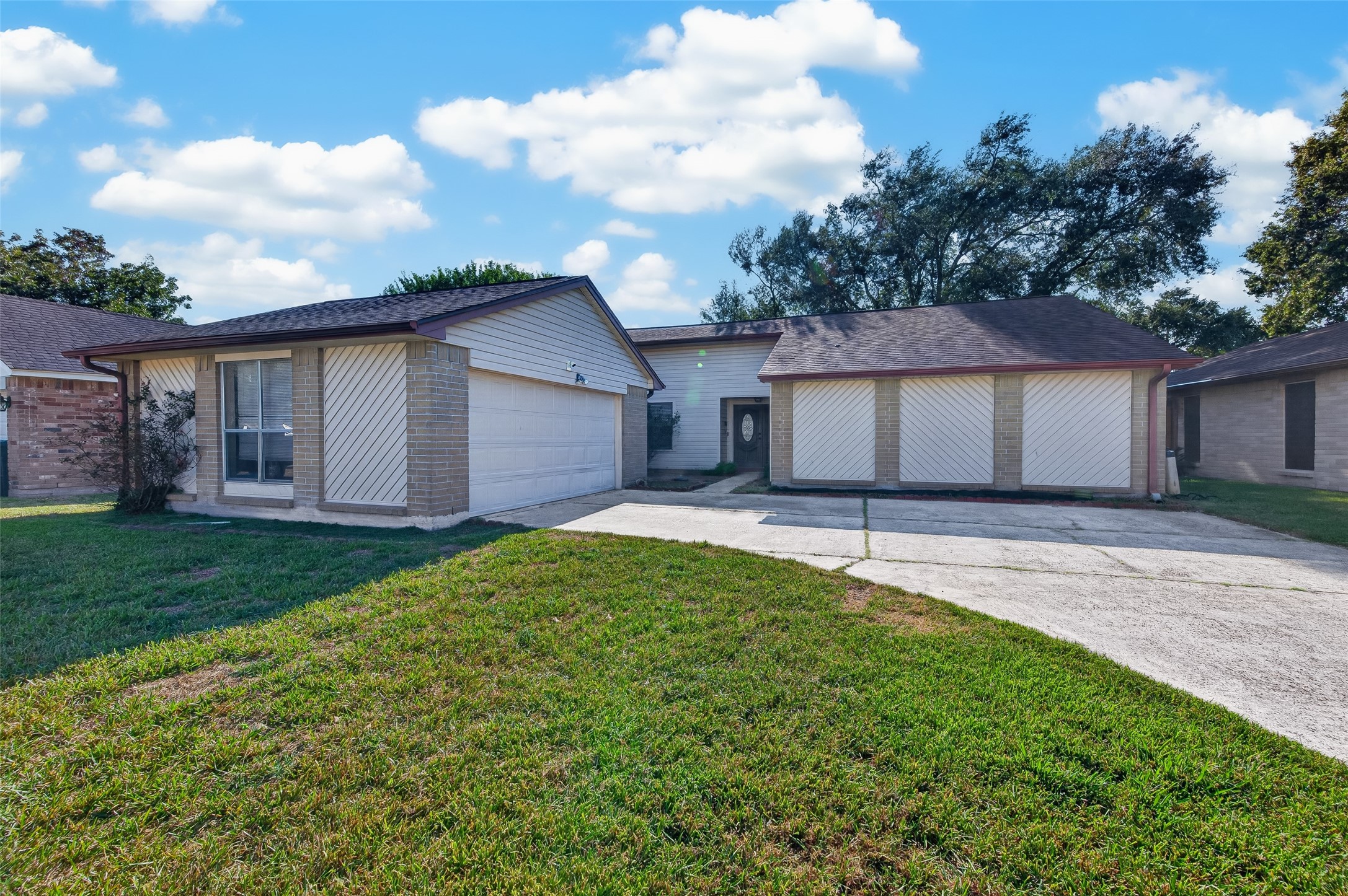 7403 Seminole Street Property Photo 2