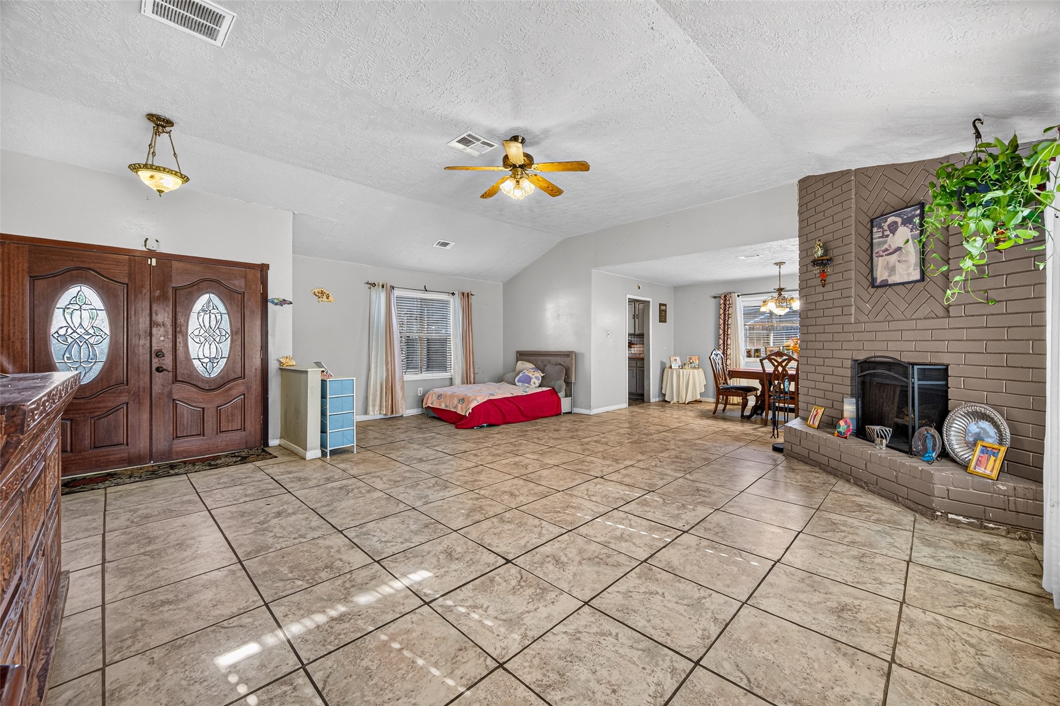 7403 Seminole Street Property Photo 3