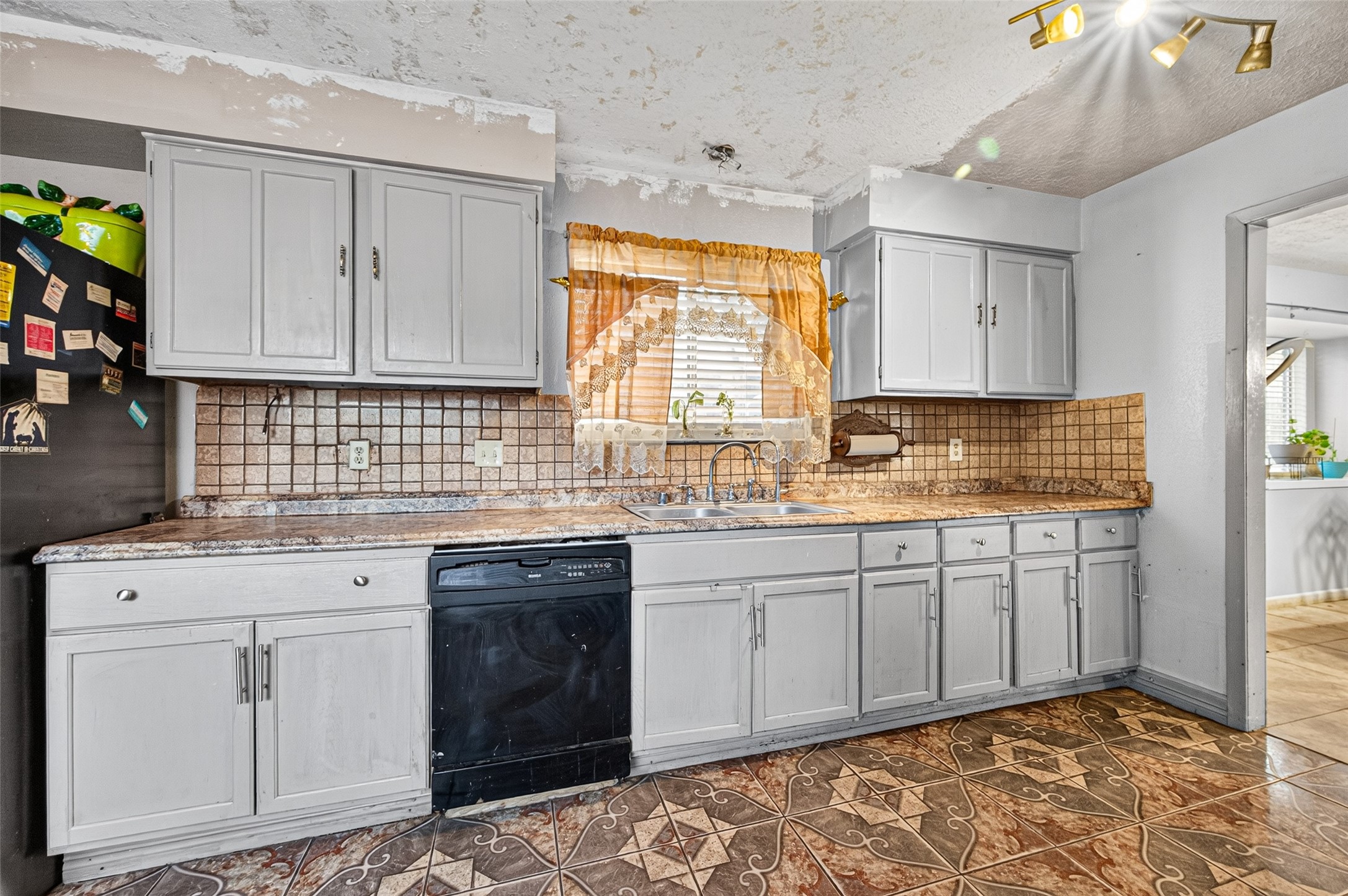 7403 Seminole Street Property Photo 12