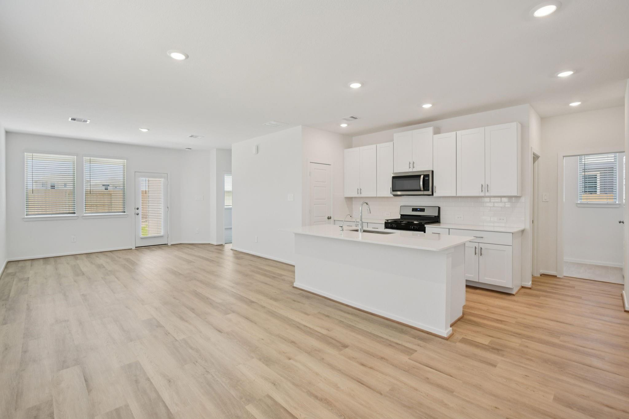 11412 Zenyatta Lane, Houston Tx 77048 Property Photo 8