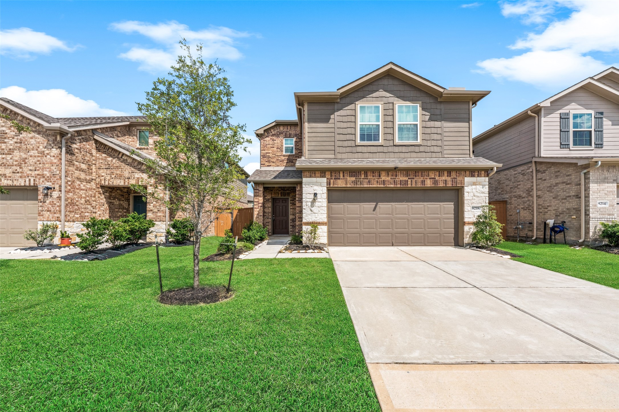 8218 Star Terrace Drive Property Photo 1