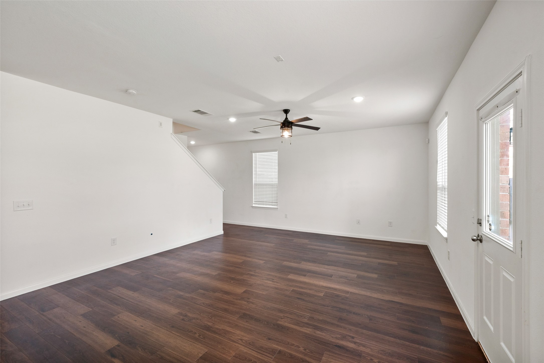 8218 Star Terrace Drive Property Photo 2