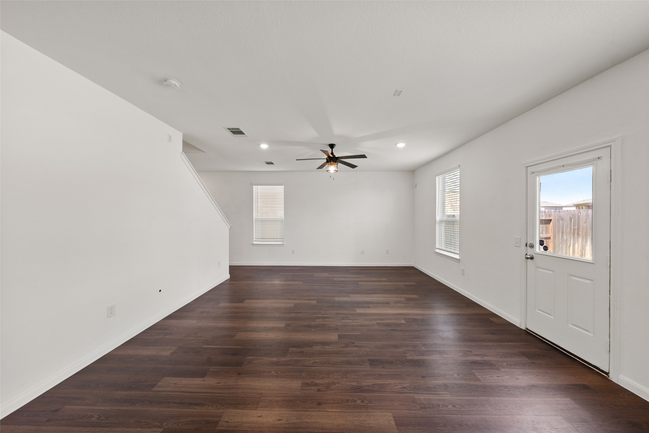 8218 Star Terrace Drive Property Photo 7