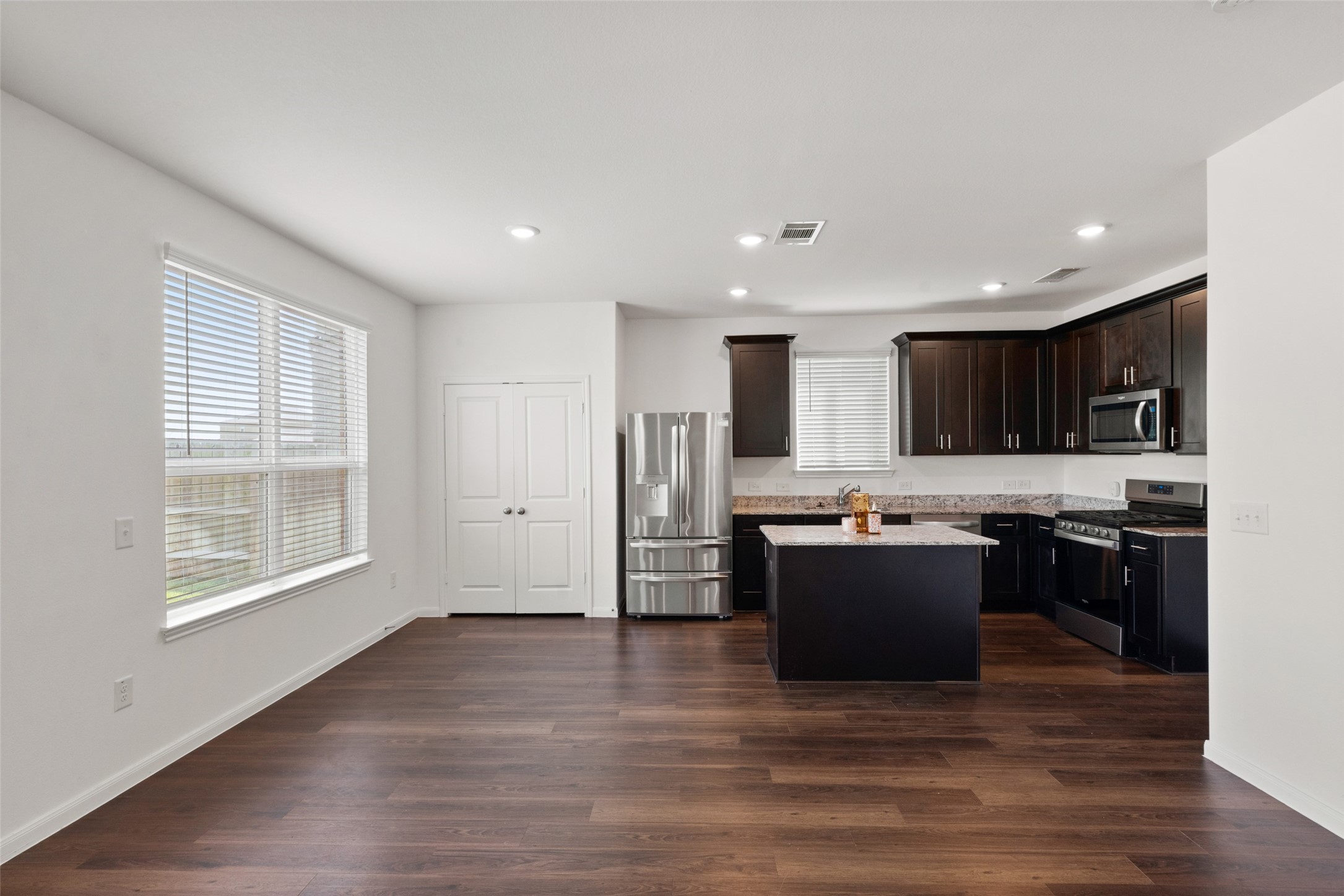 8218 Star Terrace Drive Property Photo 10