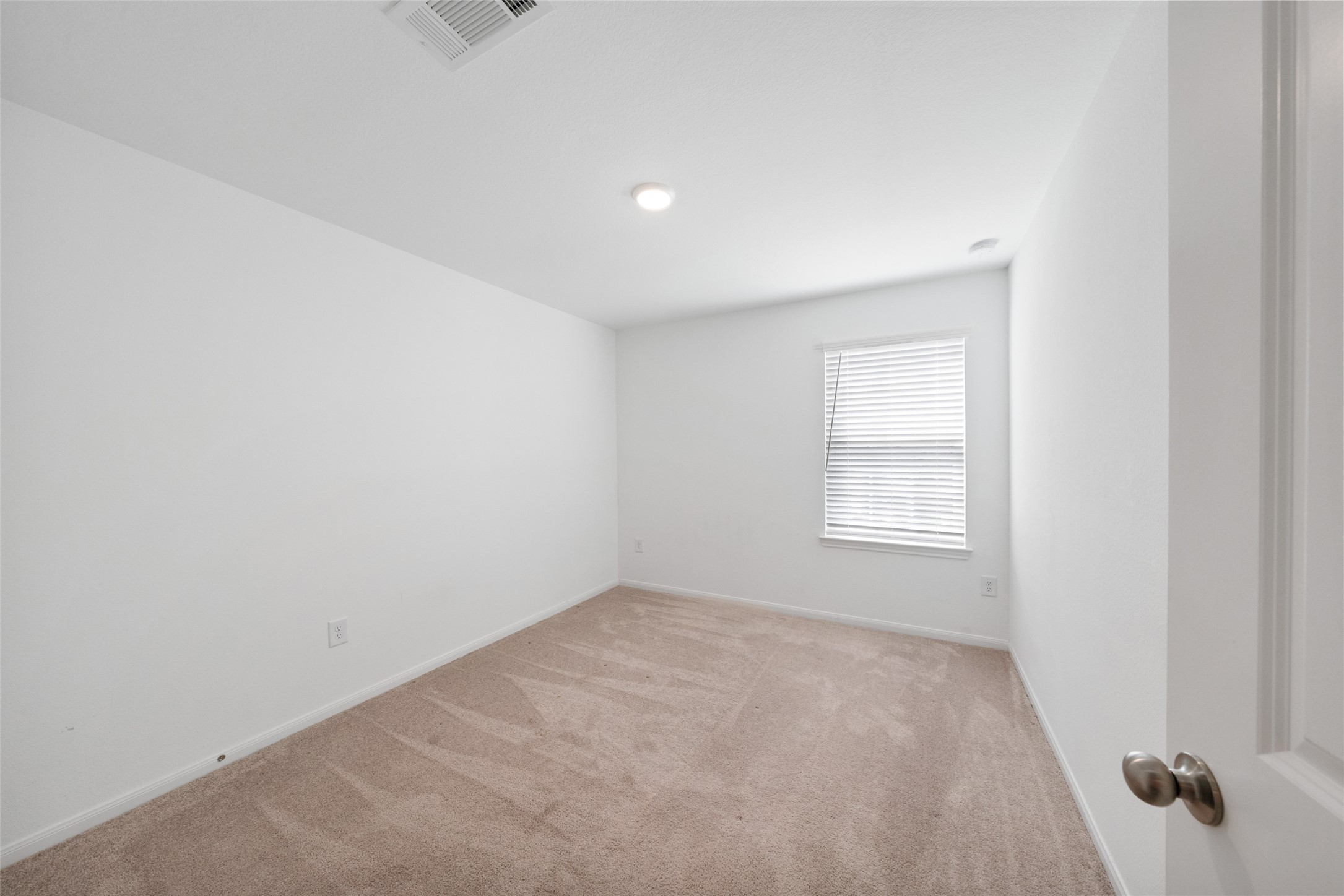 8218 Star Terrace Drive Property Photo 14