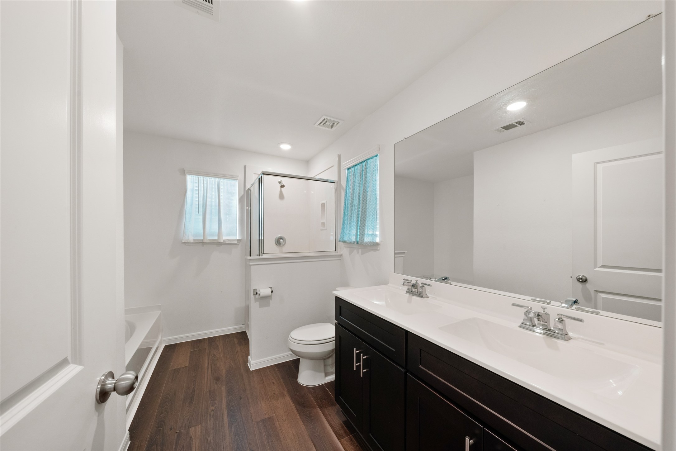 8218 Star Terrace Drive Property Photo 18