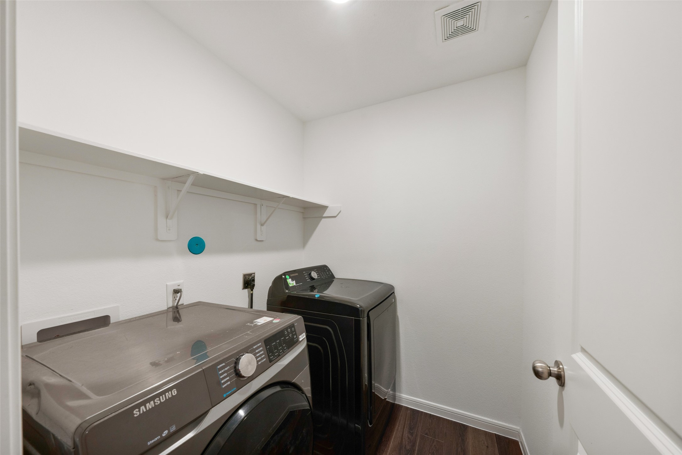 8218 Star Terrace Drive Property Photo 22