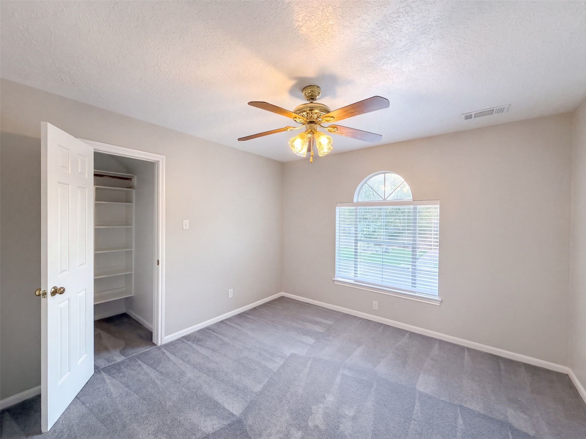 9118 Tepee Trail Property Photo 17