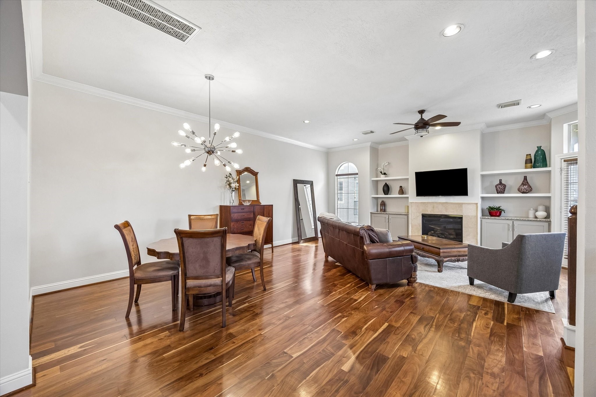 5610 Kiam Street F Property Photo 3