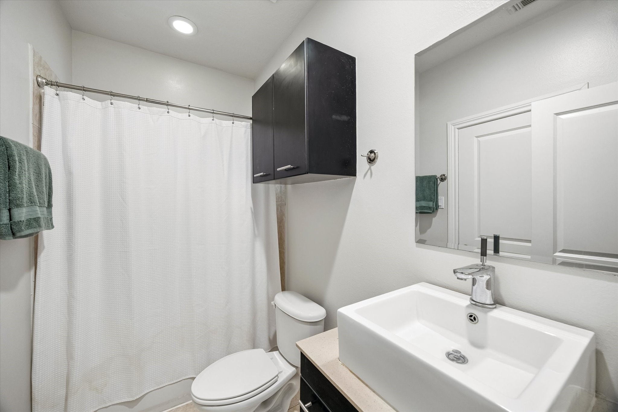 5610 Kiam Street F Property Photo 13