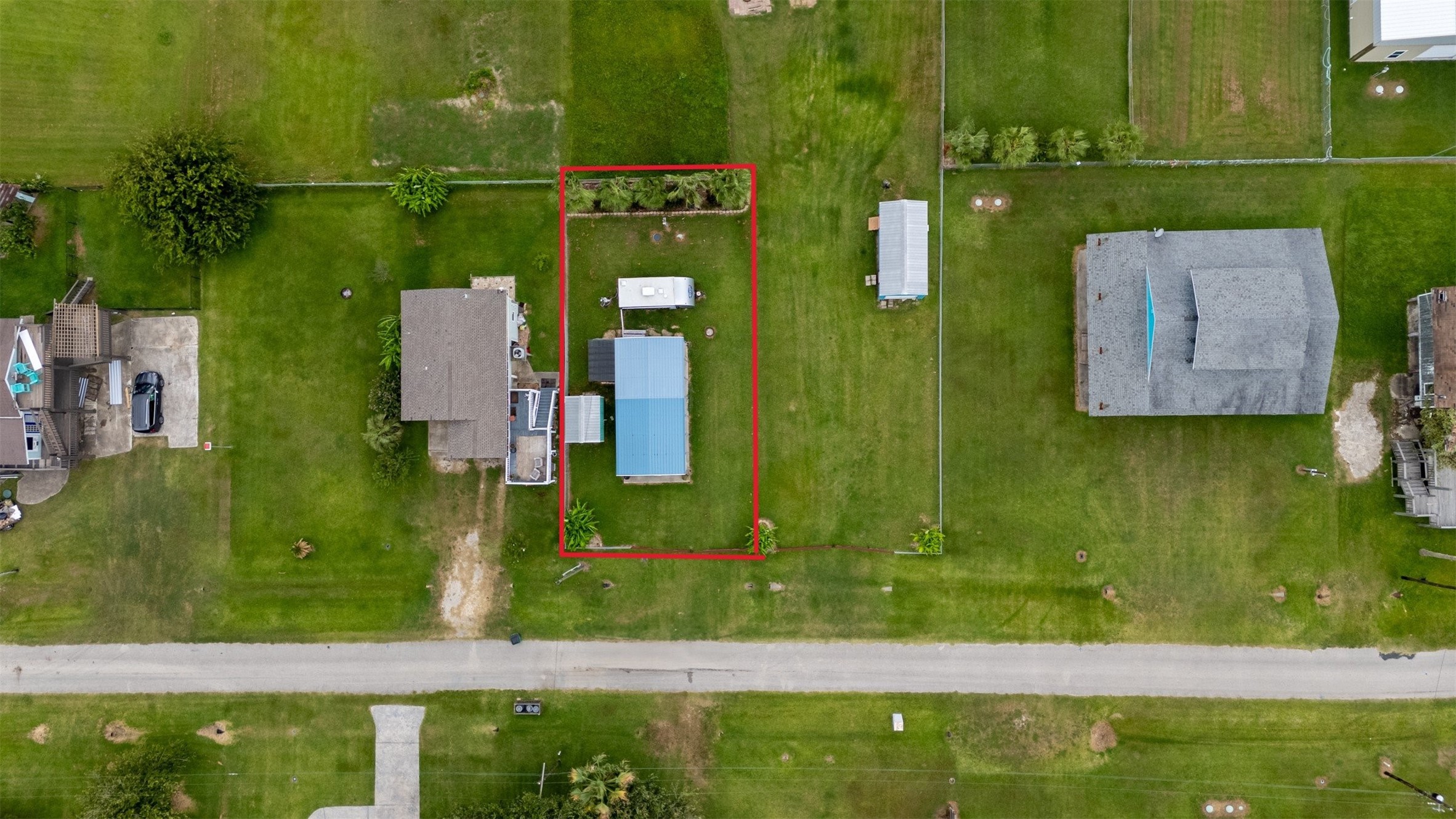 1061 East Road Property Photo 3