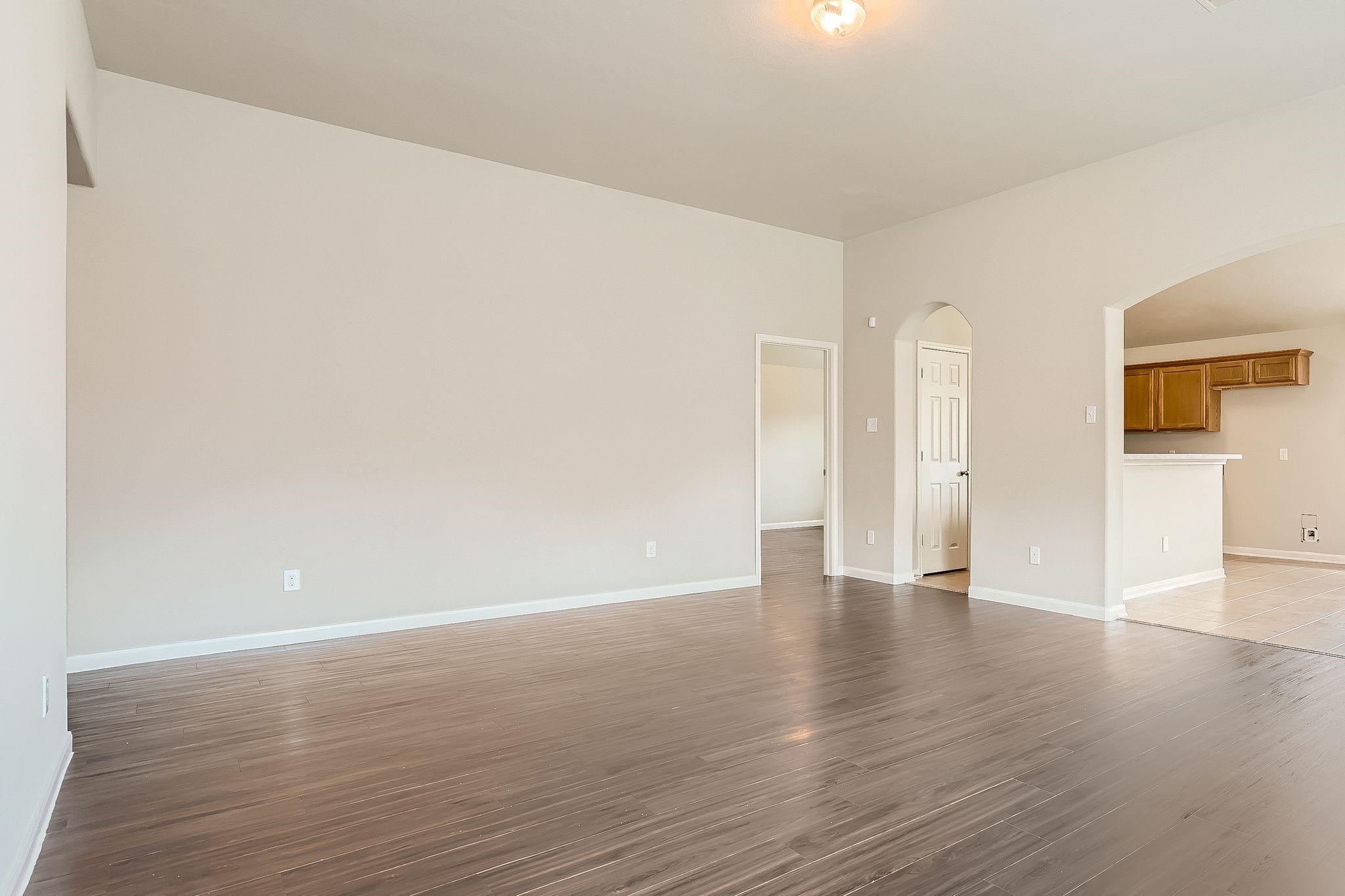 430 Vane Way Property Photo 3