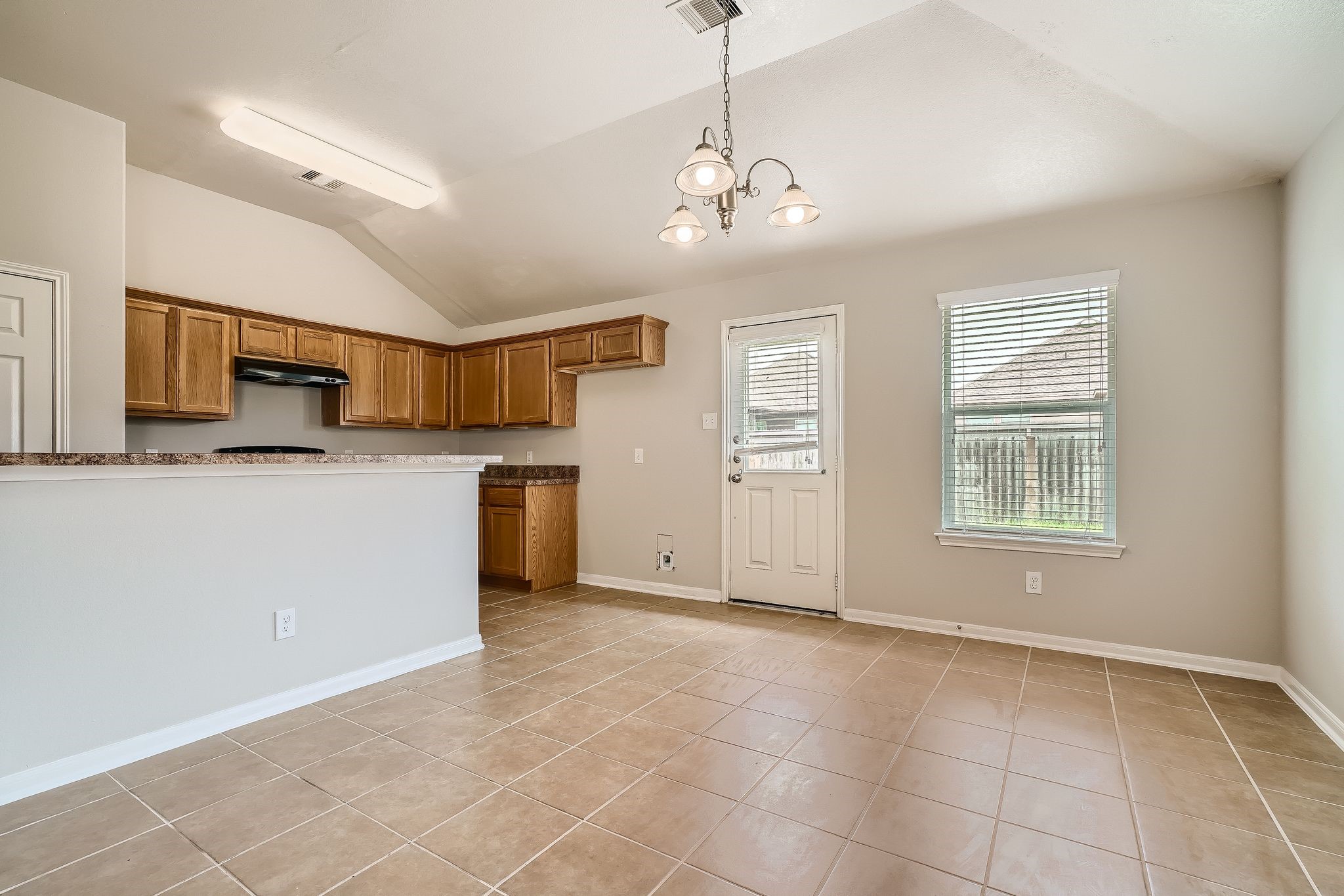 430 Vane Way Property Photo 5