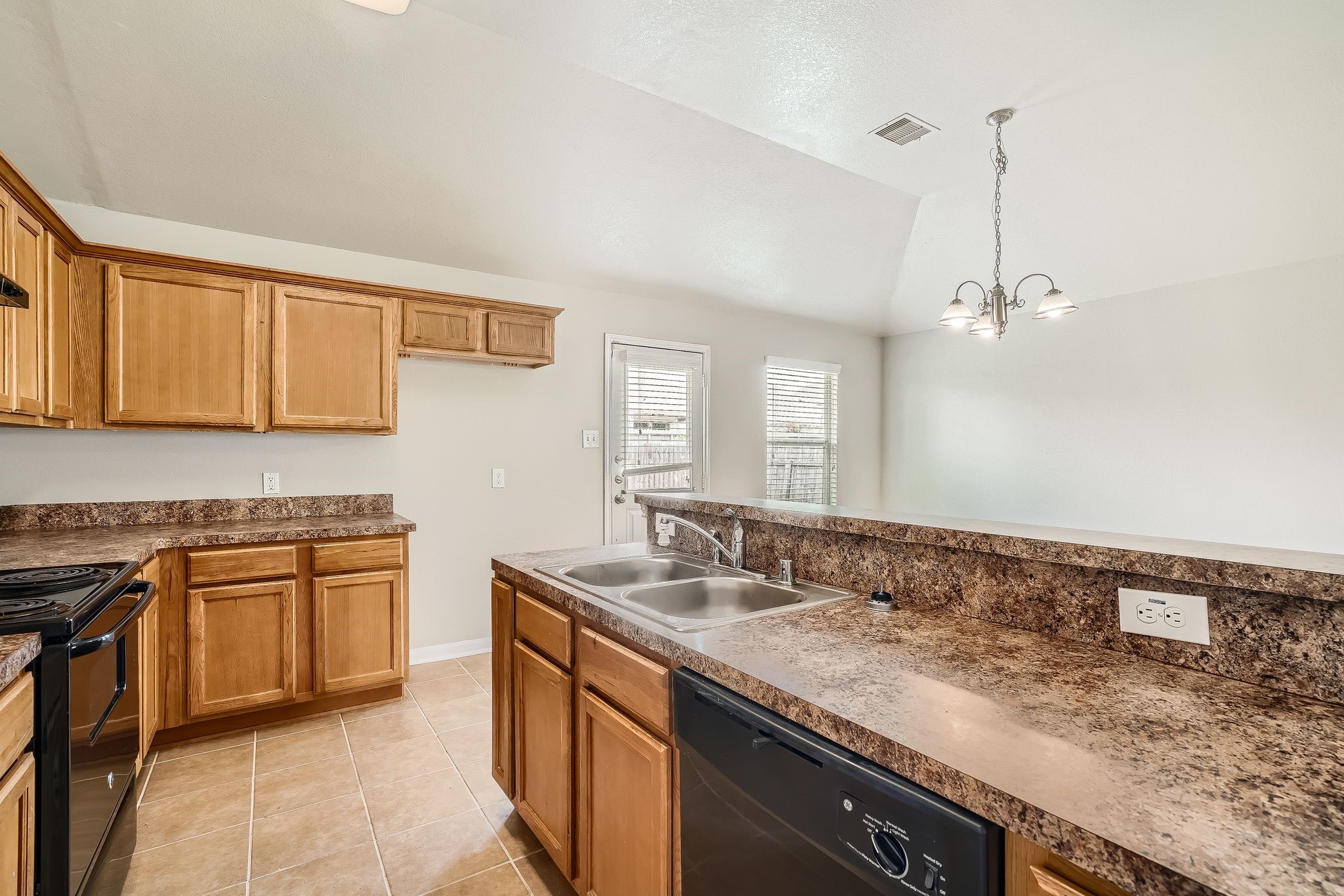 430 Vane Way Property Photo 9