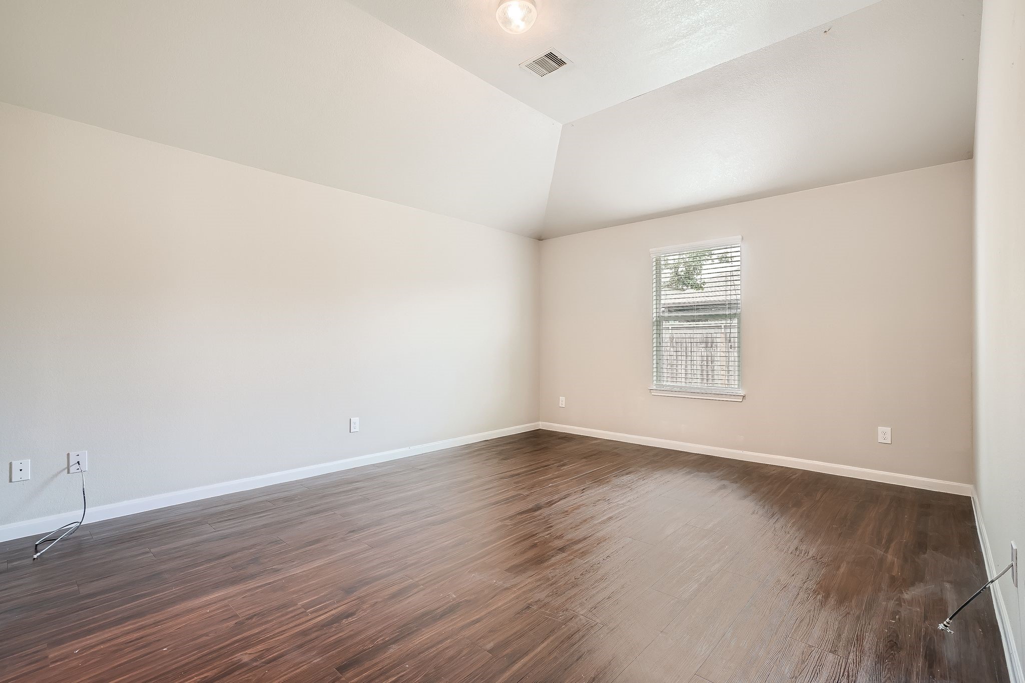 430 Vane Way Property Photo 10
