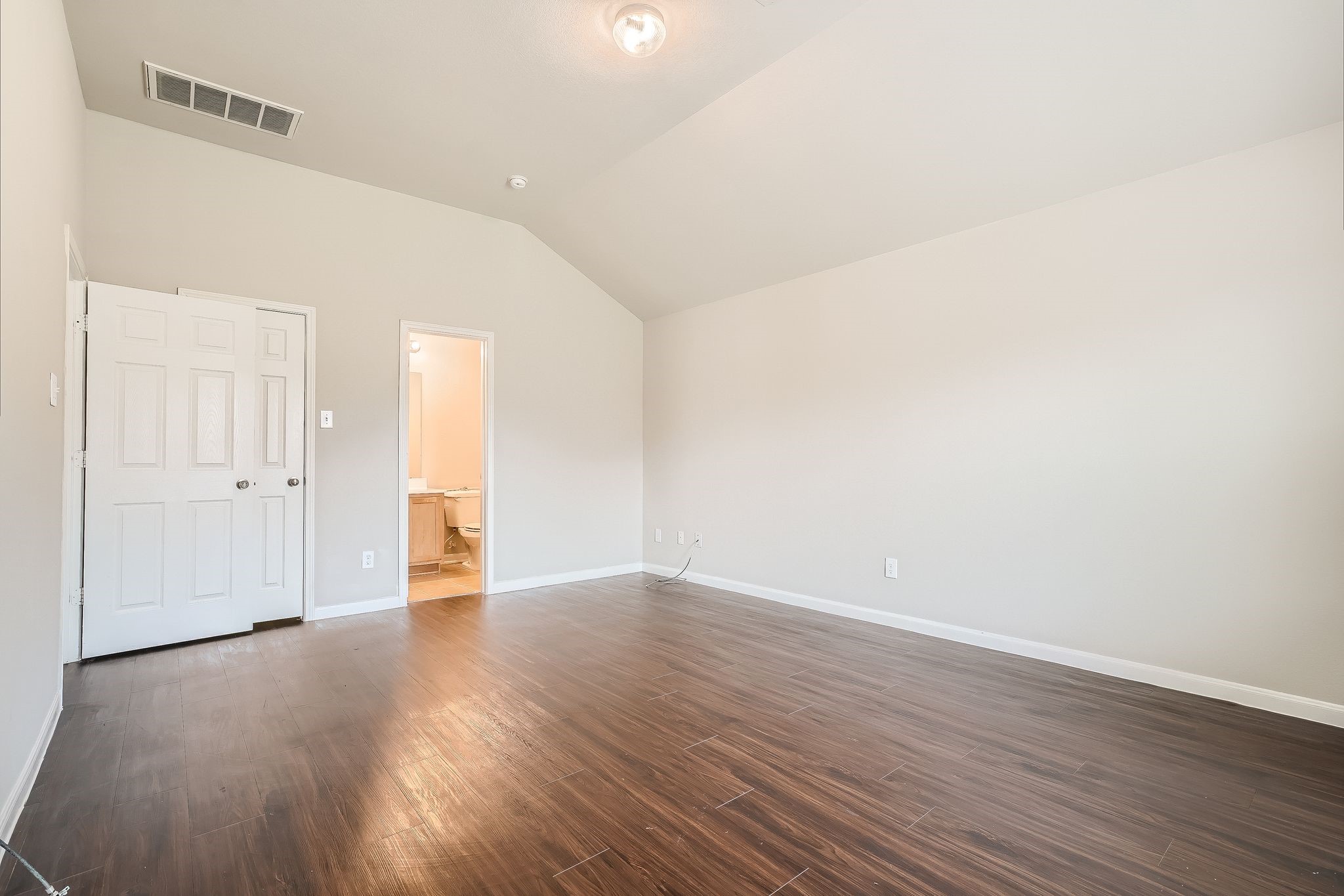 430 Vane Way Property Photo 11