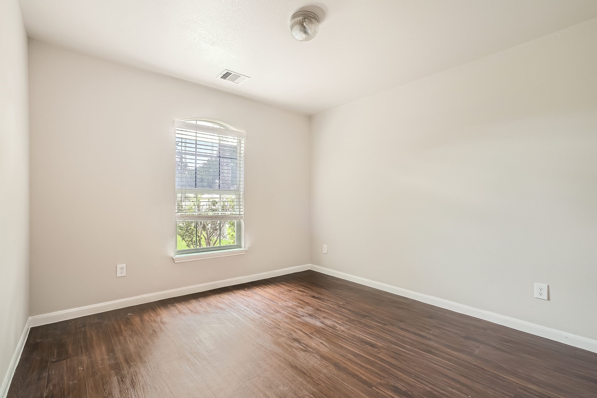 430 Vane Way Property Photo 17