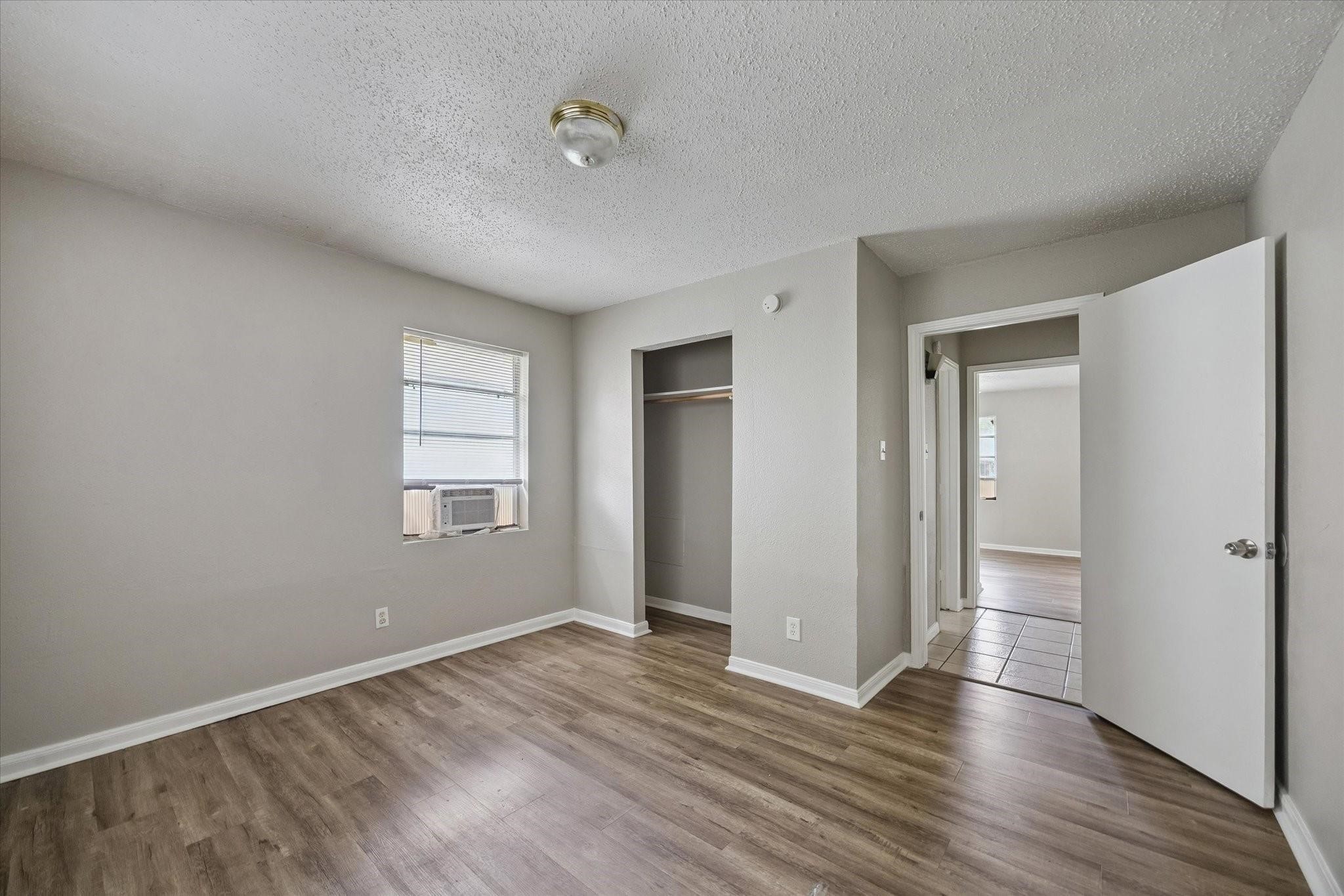 5107 Clover Street Property Photo 6