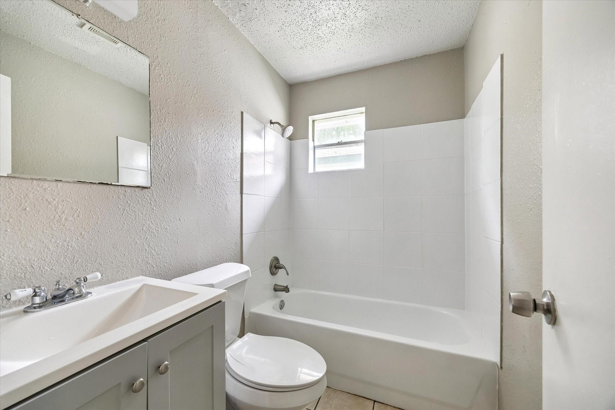 5107 Clover Street Property Photo 8