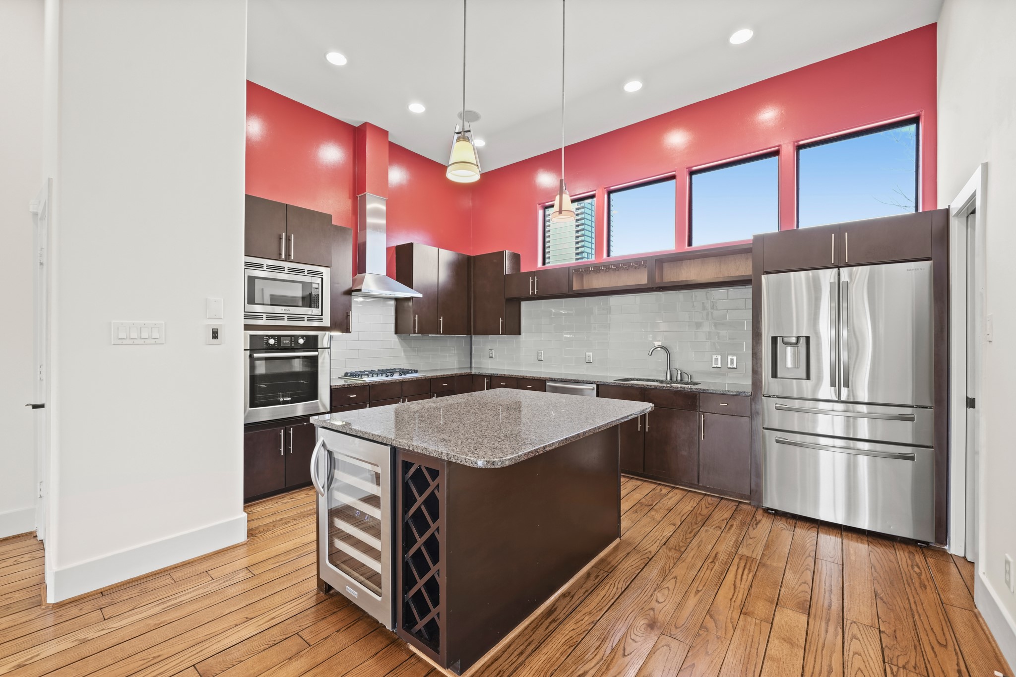1304 W Dallas Street Property Photo 16
