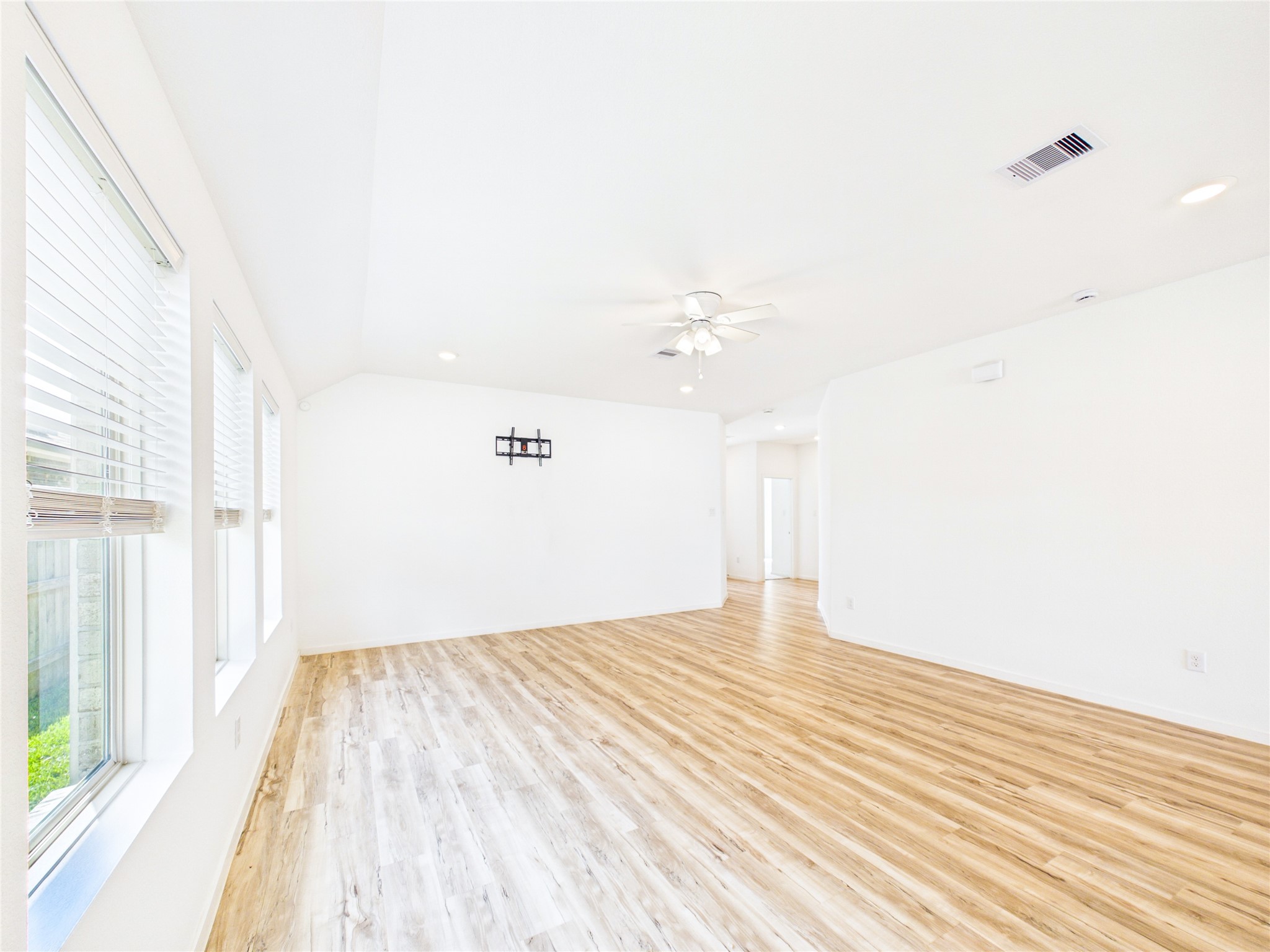 2020 Hyde Acres Street Property Photo 18