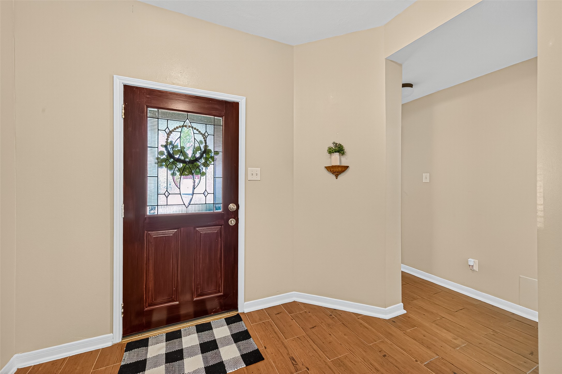 4630 Twisting Road Property Photo 7