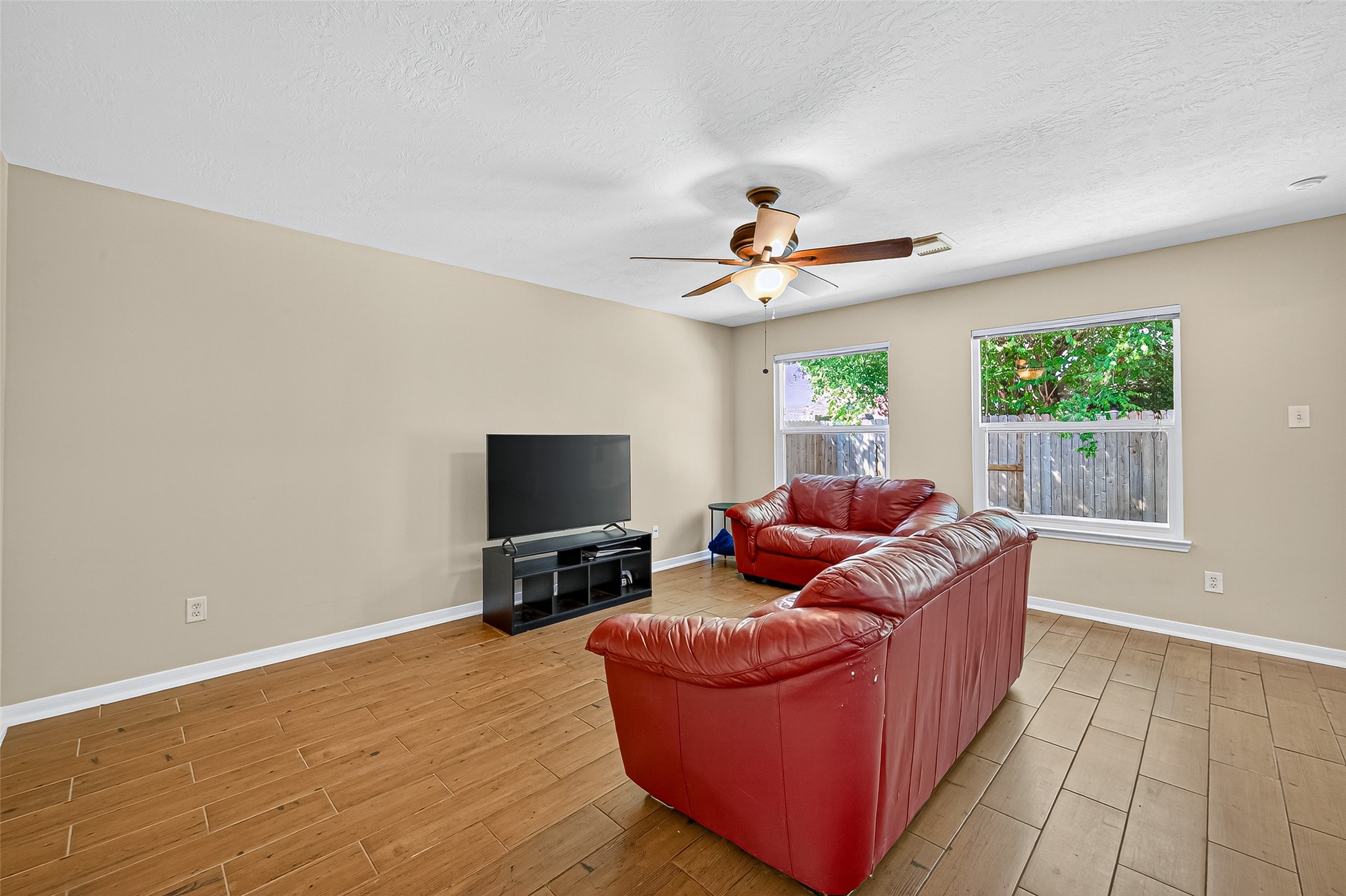 4630 Twisting Road Property Photo 14