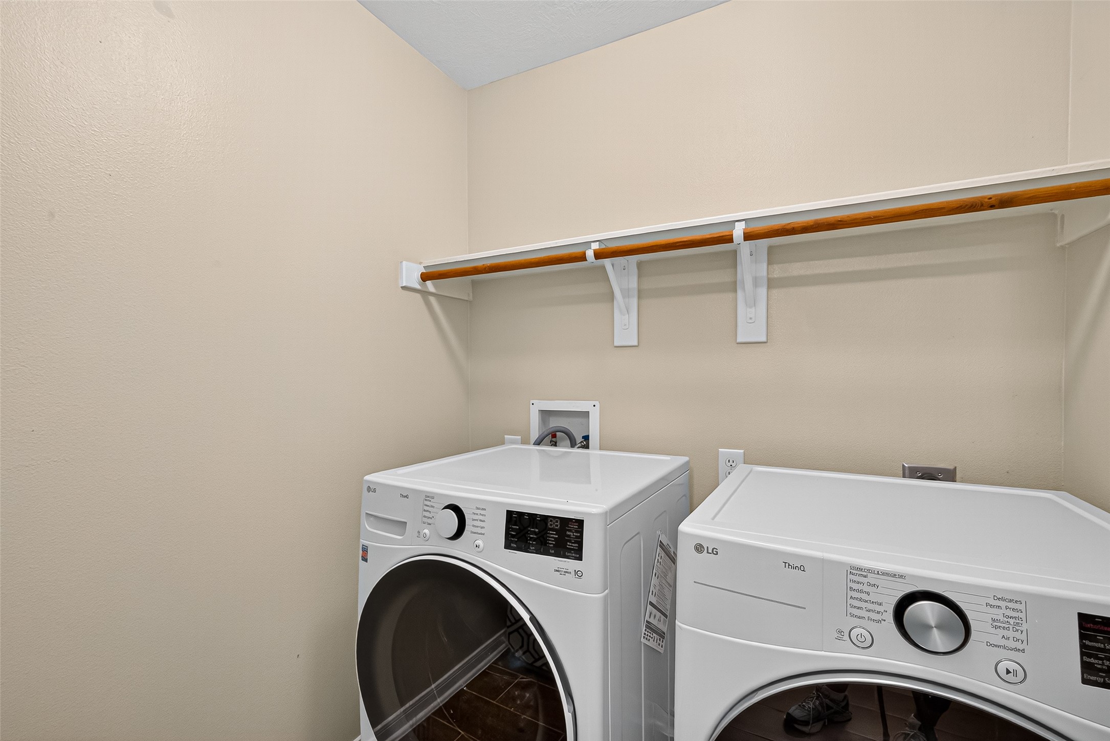 4630 Twisting Road Property Photo 44