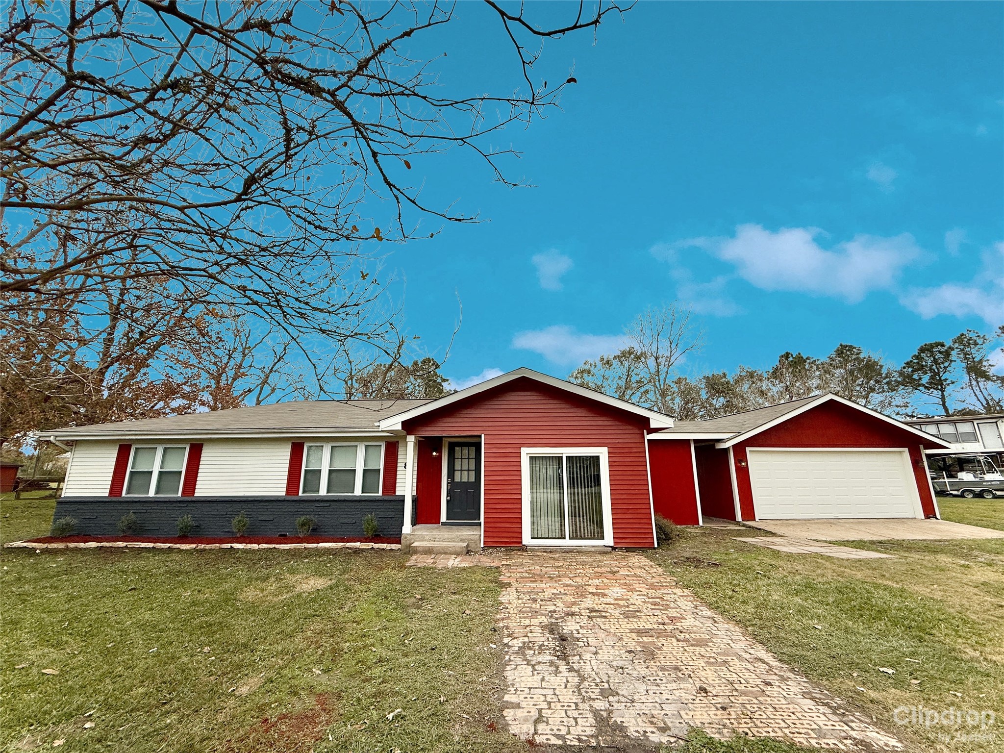 8 Piney Way Property Photo 1