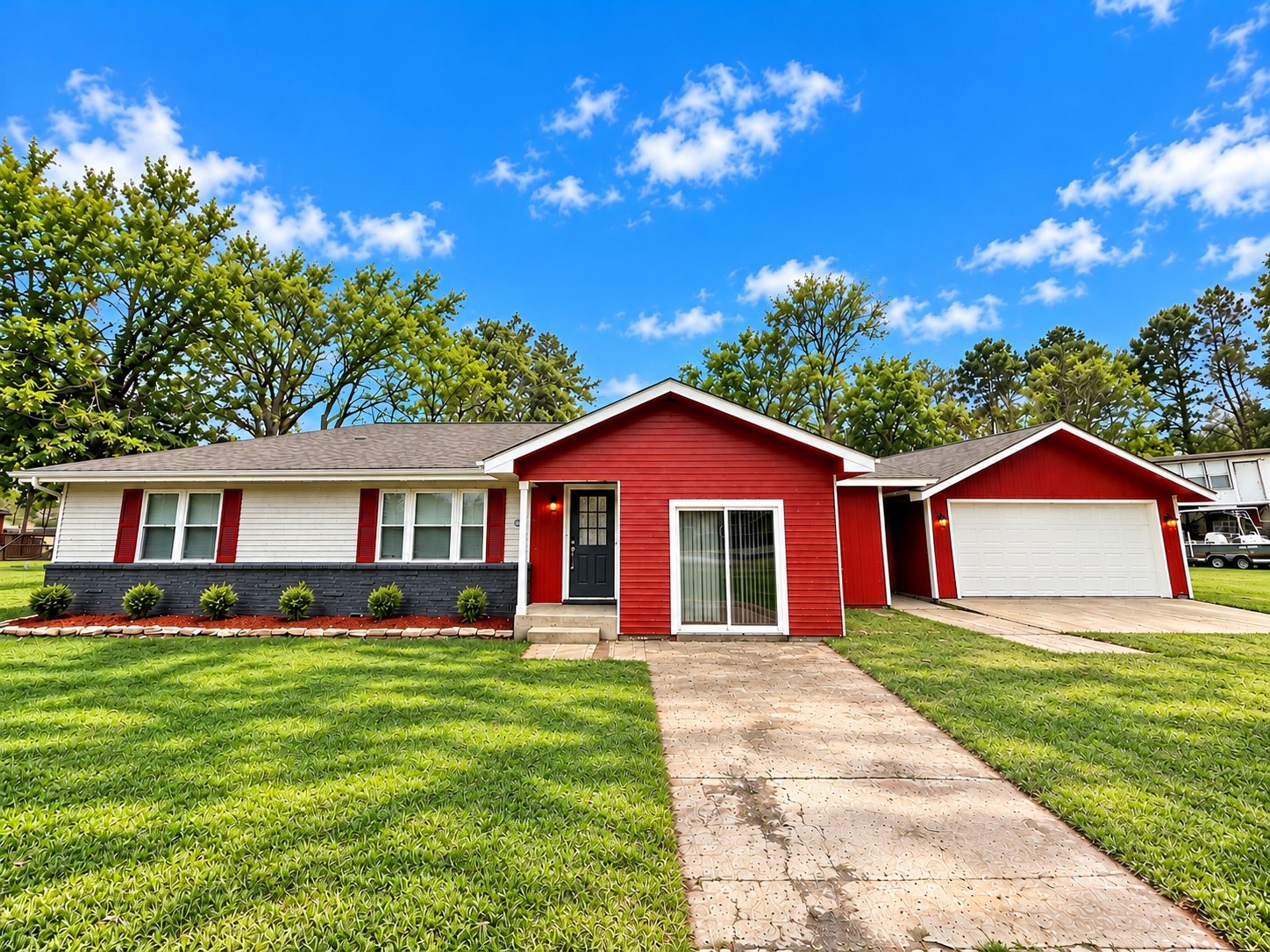 8 Piney Way Property Photo 1