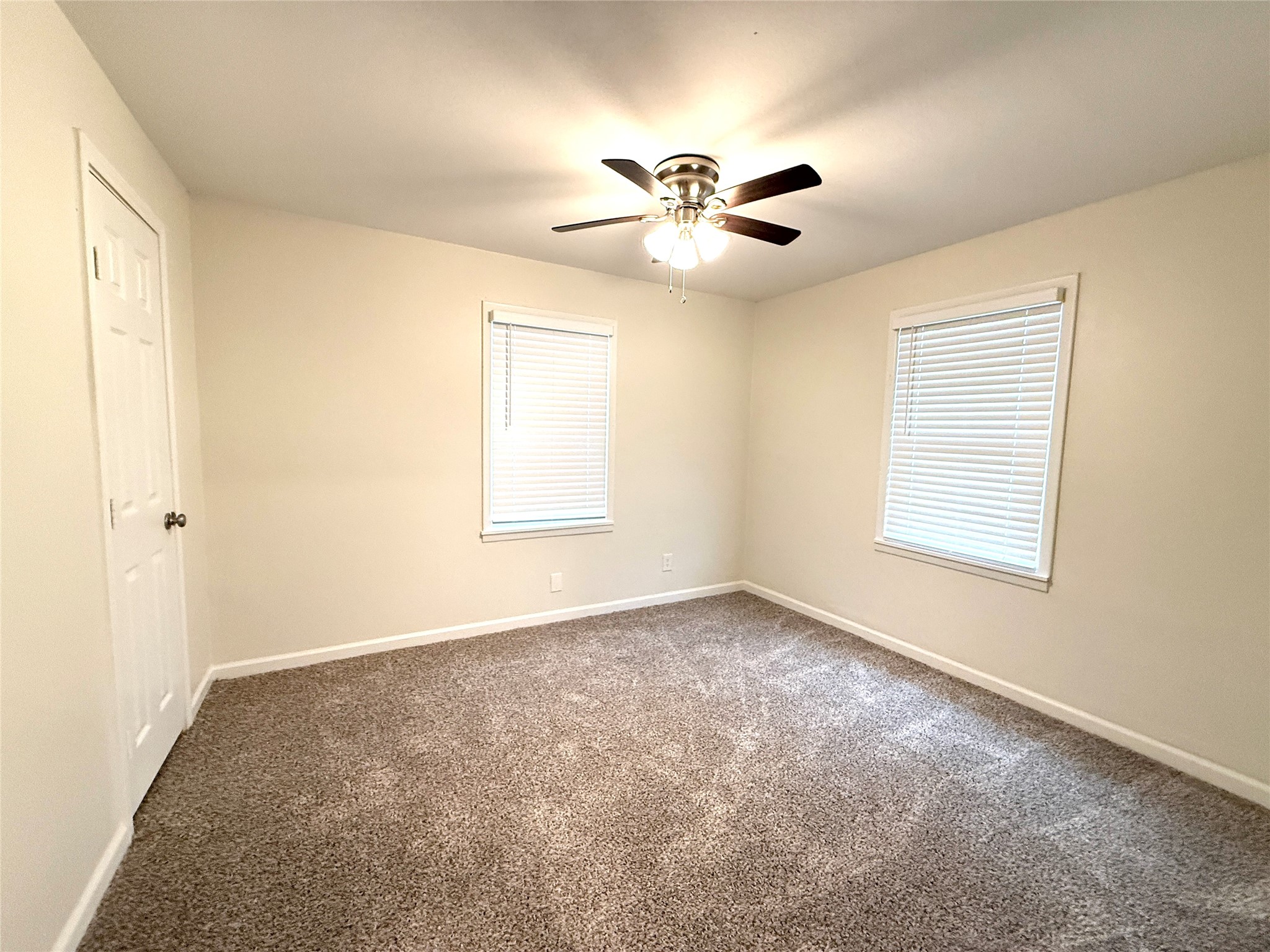8 Piney Way Property Photo 12